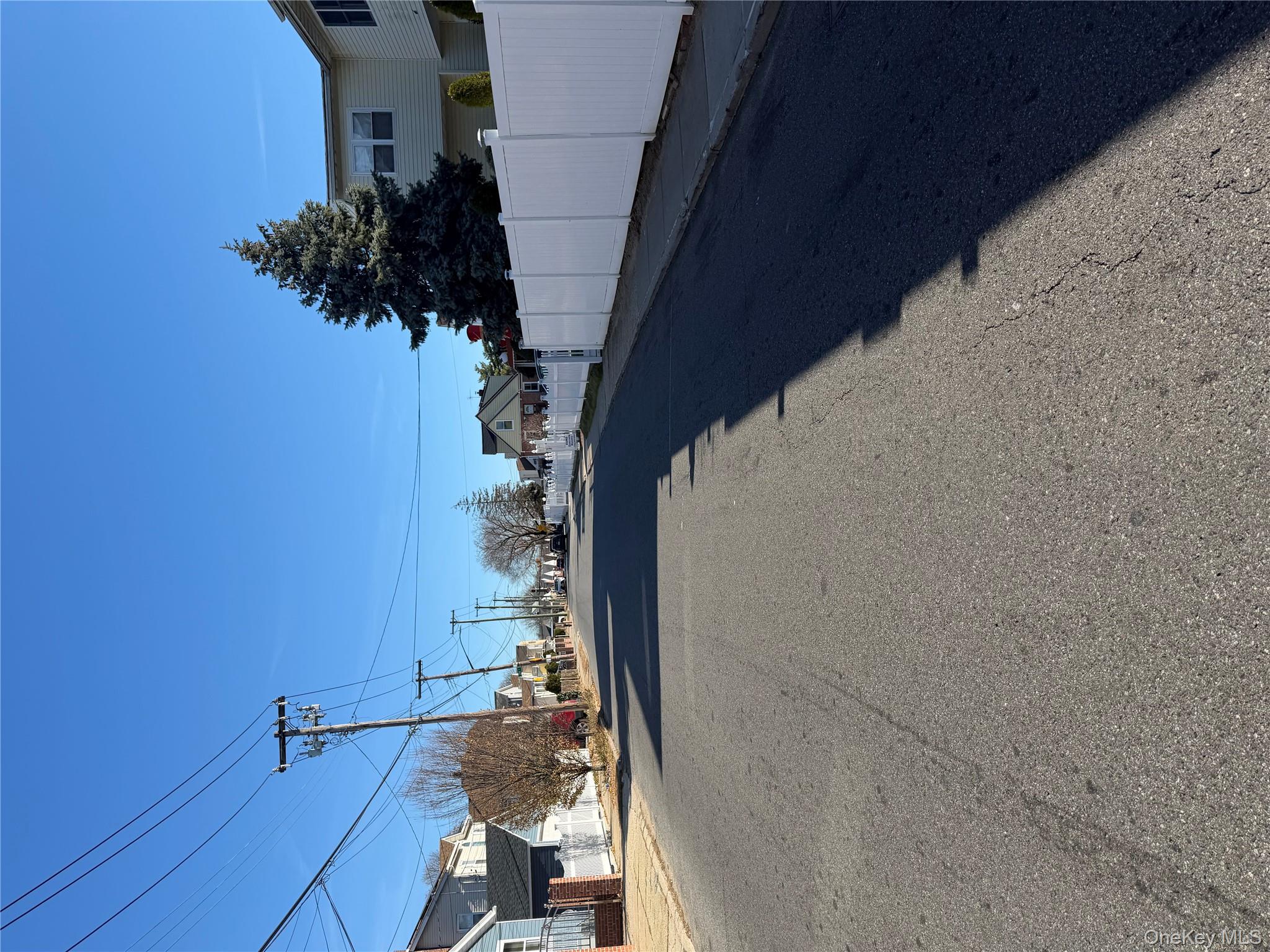 #8 photo, 24301 130th Avenue, Rosedale , NY 11422