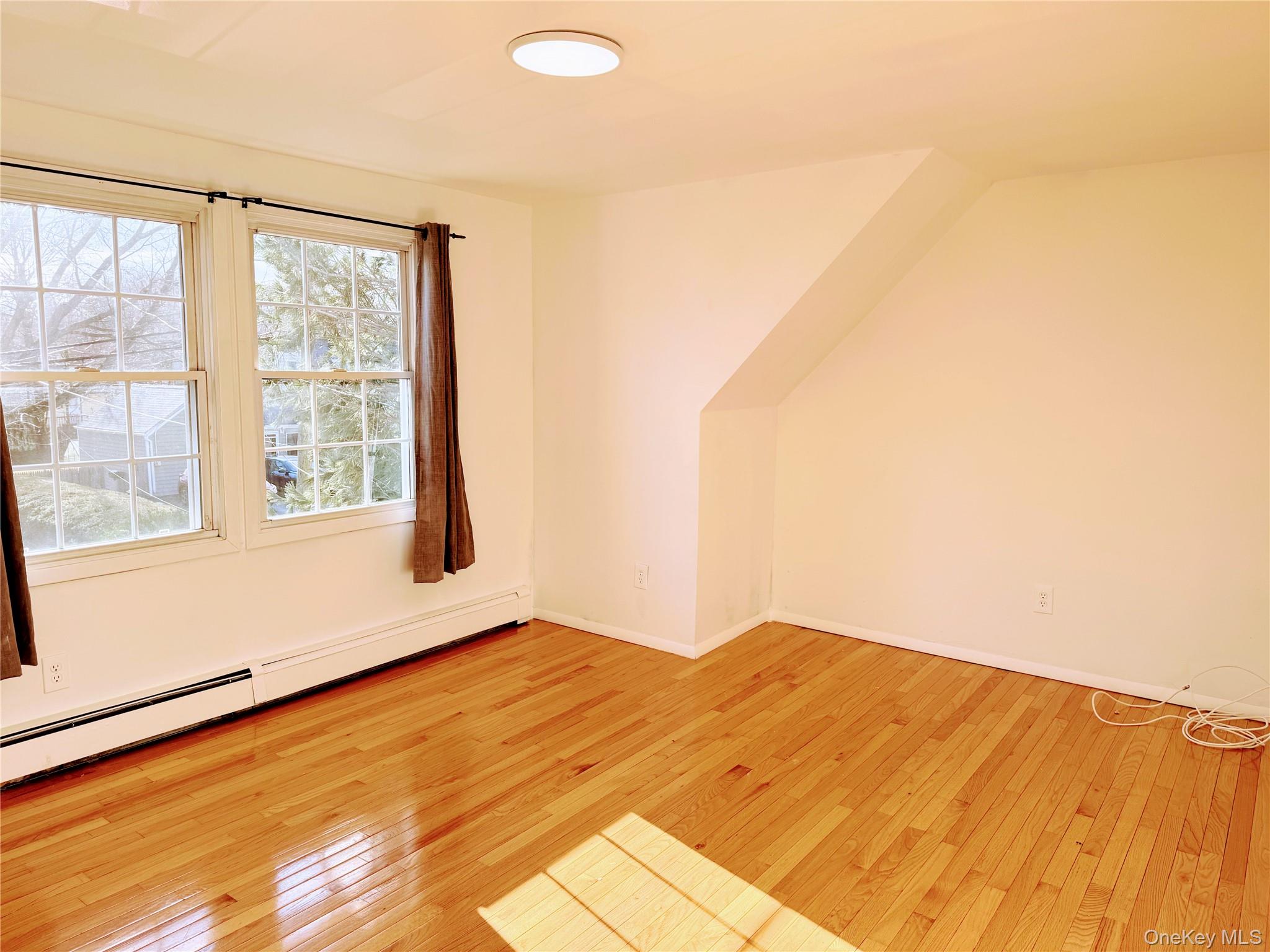 #9 photo, 7 Grange Street, Huntington , NY 11743