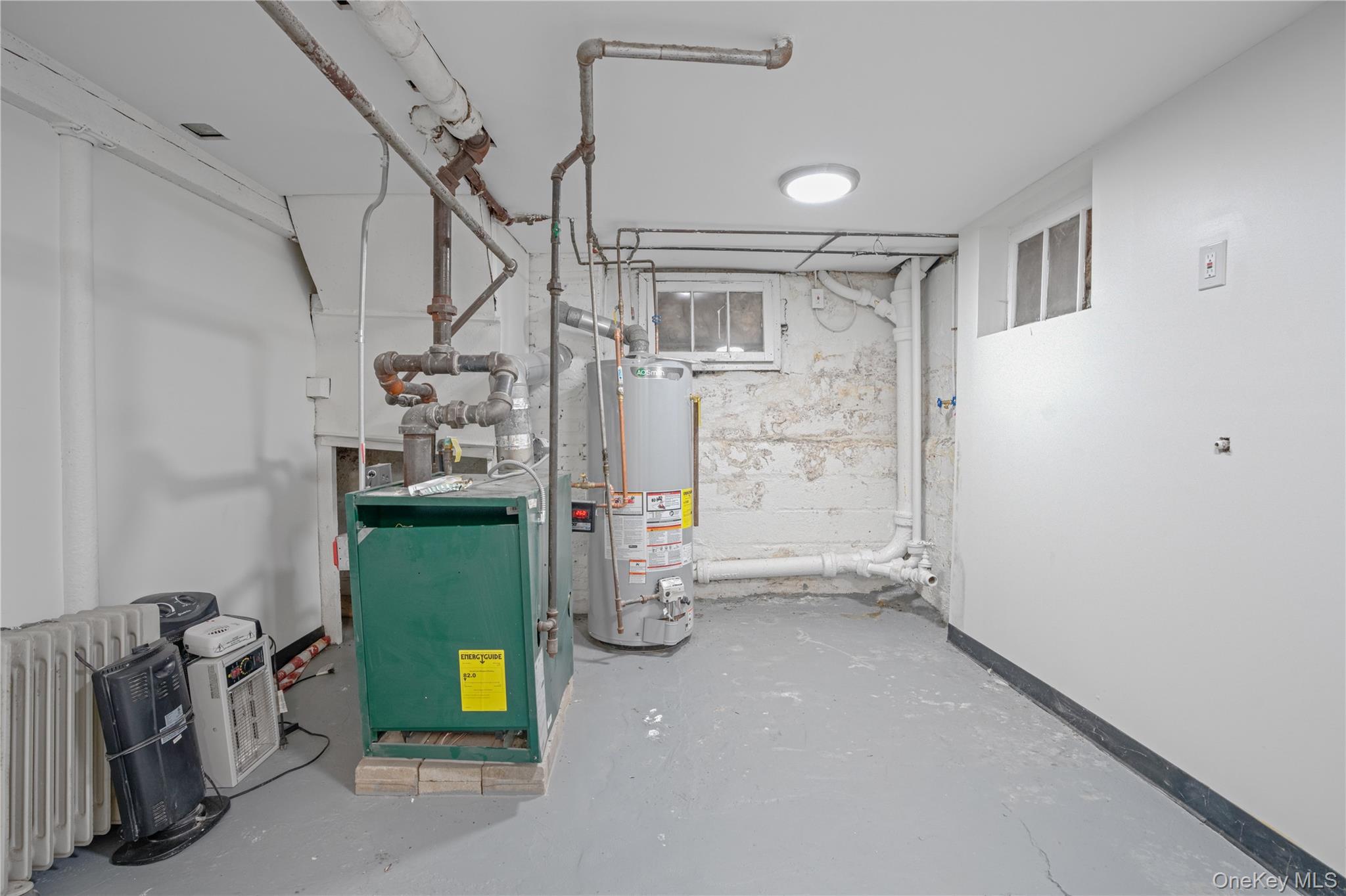 #12 photo, 9020 205th Street, Hollis , NY 11423