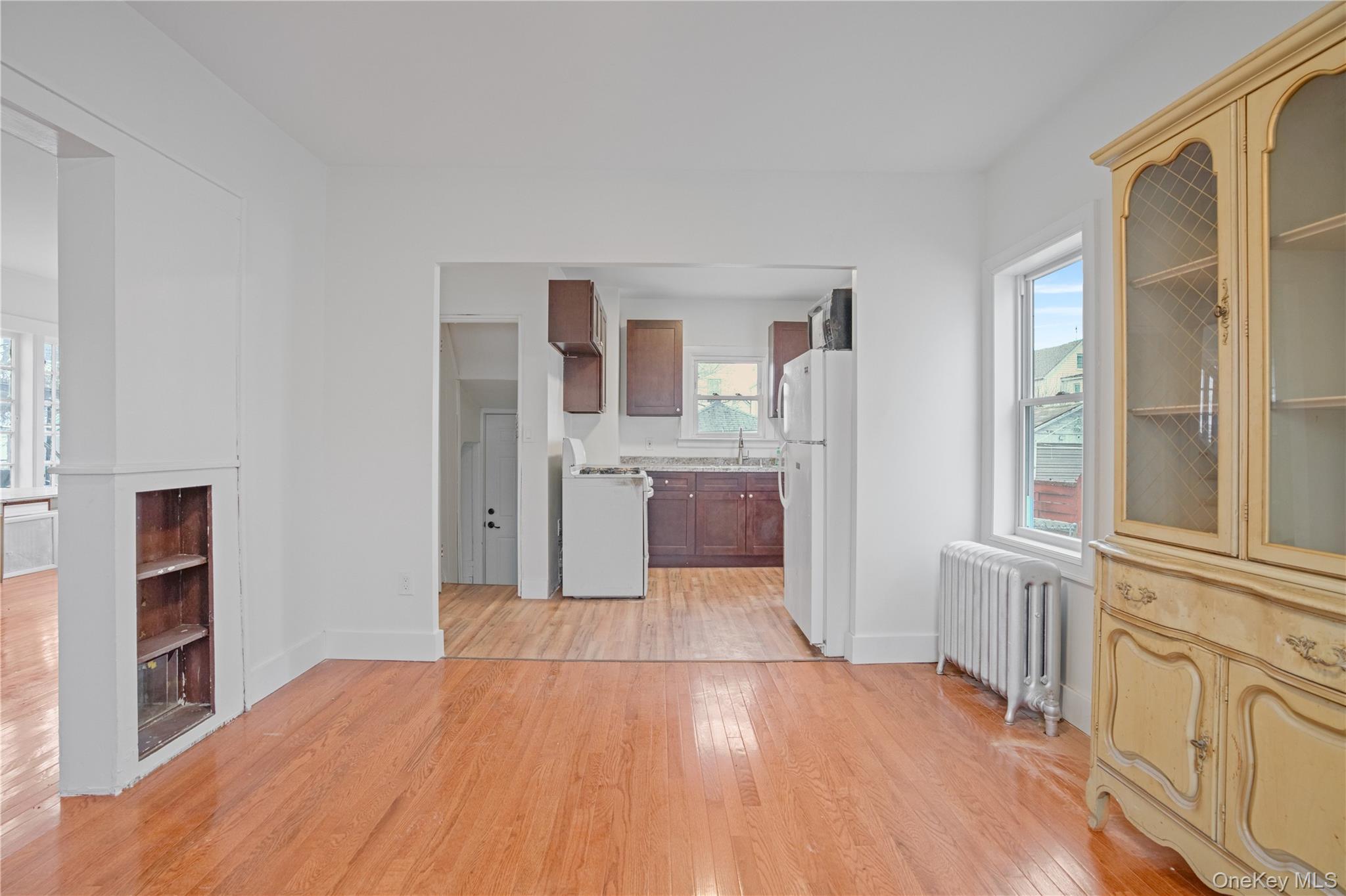 #14 photo, 9020 205th Street, Hollis , NY 11423