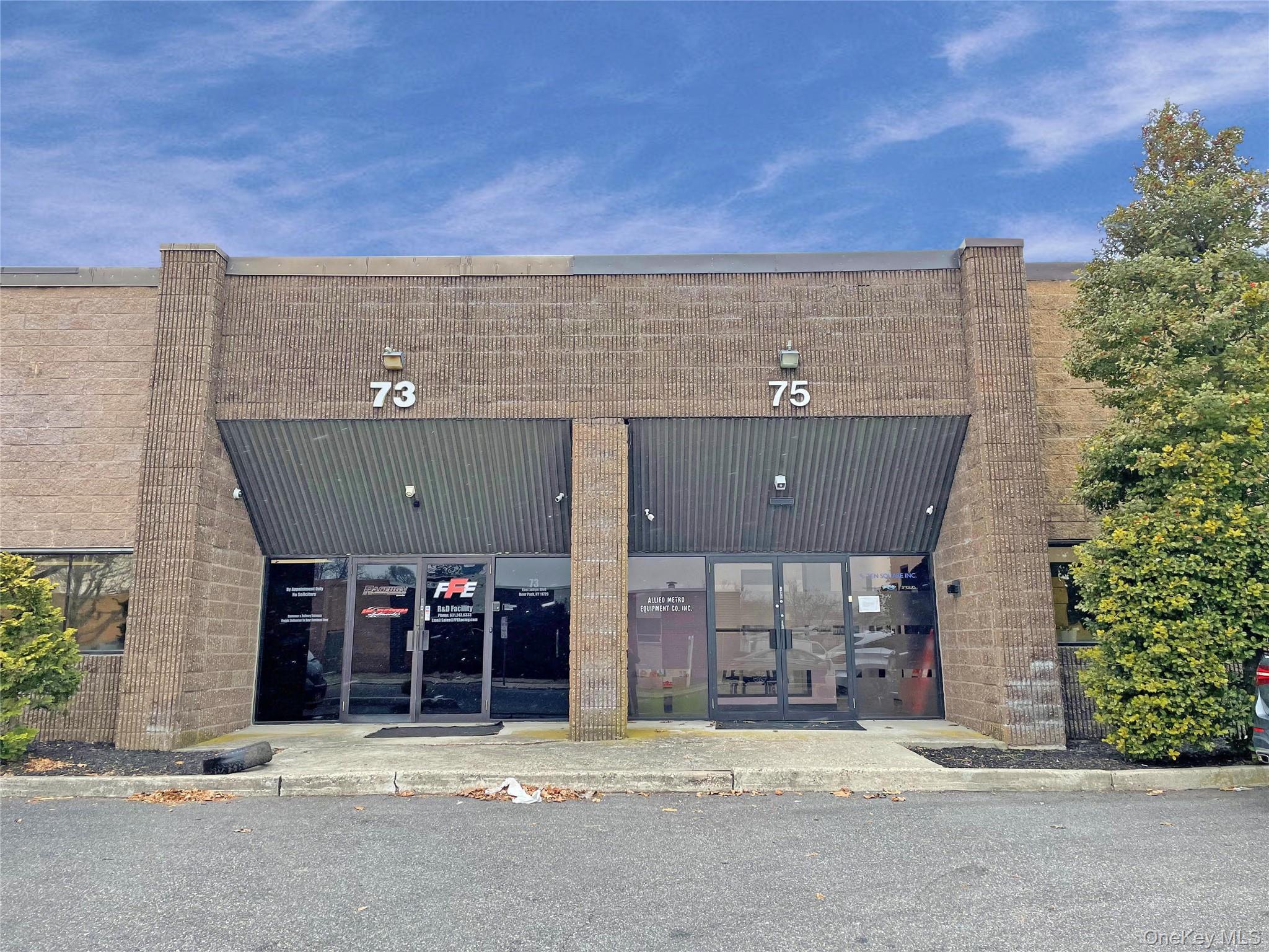 #1 photo, 75 E Jefryn Boulevard, Deer Park , NY 11729