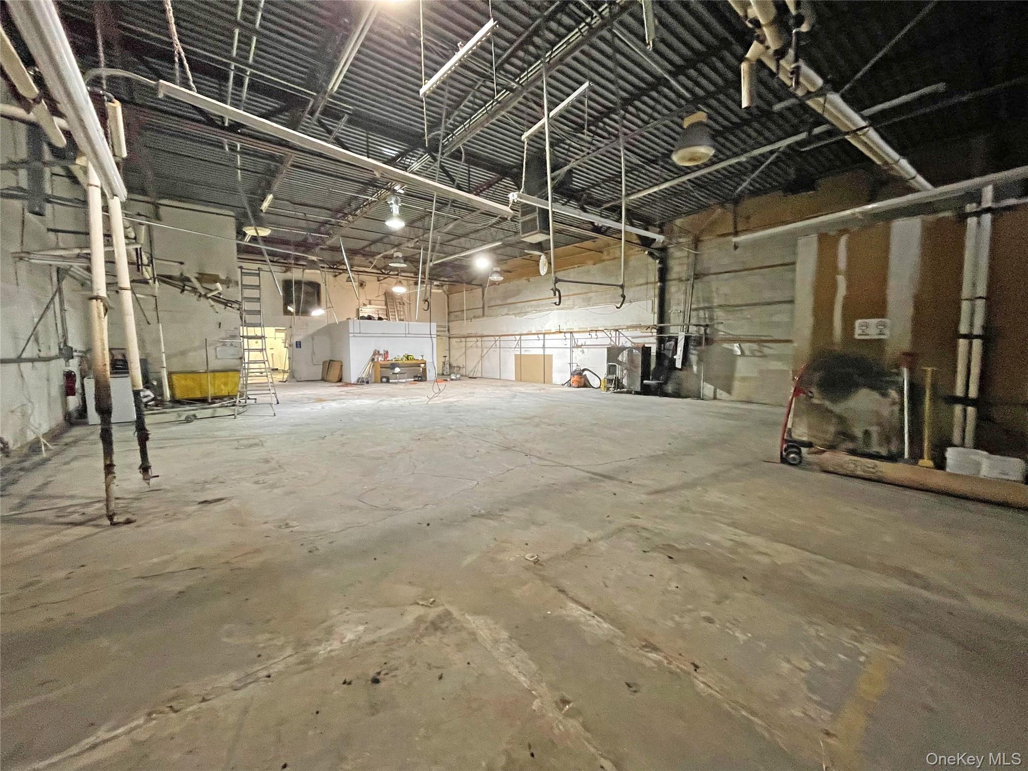 #10 photo, 75 E Jefryn Boulevard, Deer Park , NY 11729