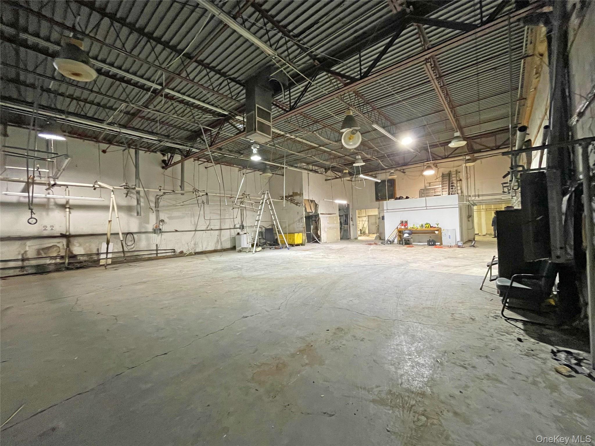 #12 photo, 75 E Jefryn Boulevard, Deer Park , NY 11729