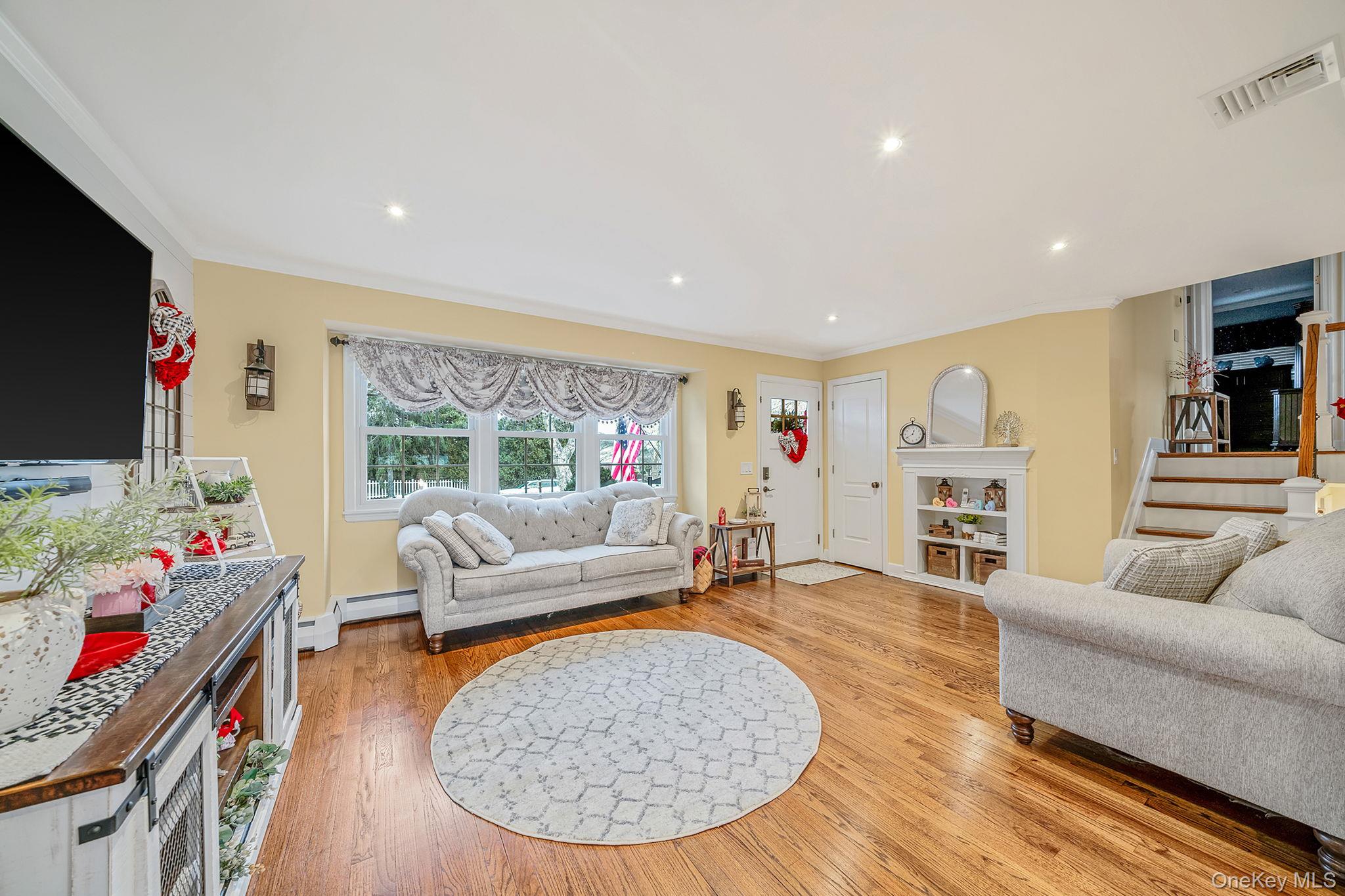 #13 photo, 68 Elder Drive, Commack , NY 11725