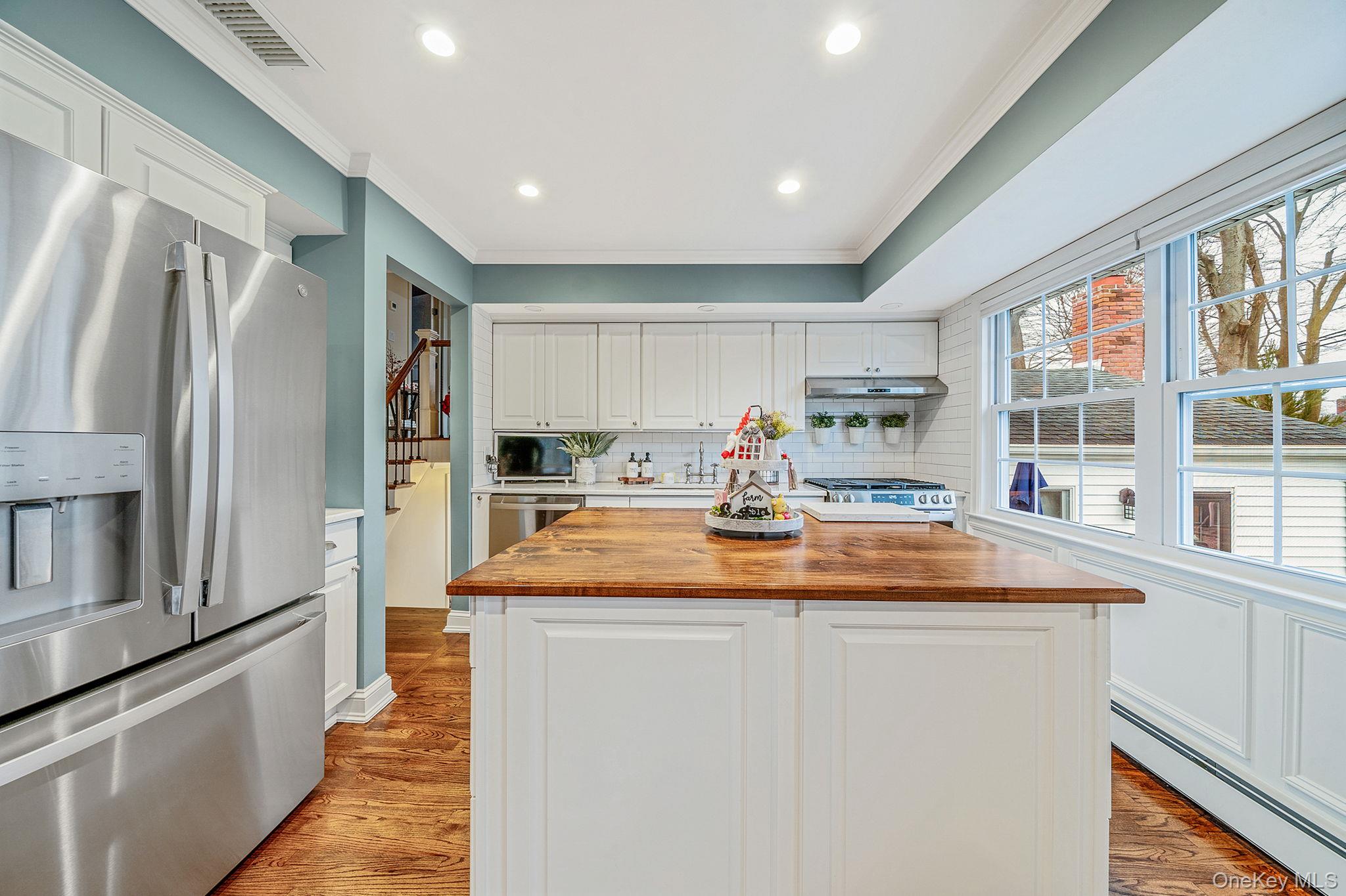 #16 photo, 68 Elder Drive, Commack , NY 11725