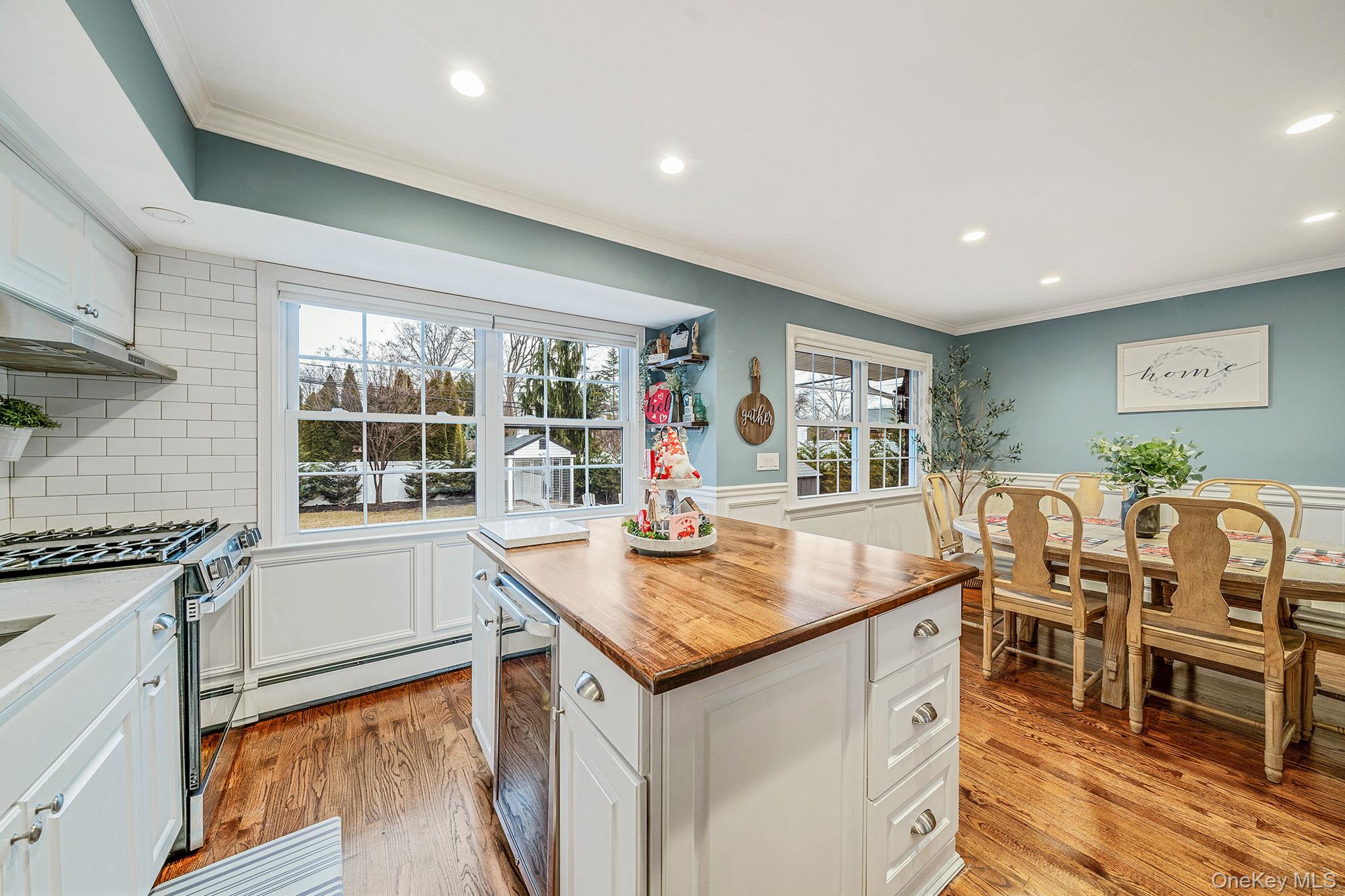 #18 photo, 68 Elder Drive, Commack , NY 11725