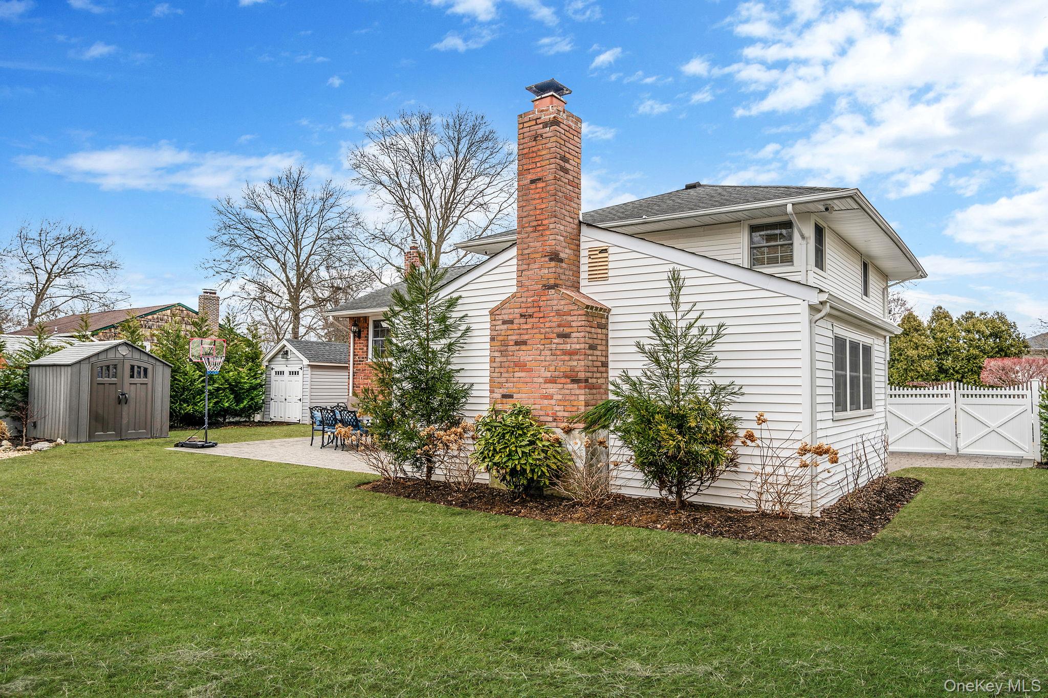 #4 photo, 68 Elder Drive, Commack , NY 11725