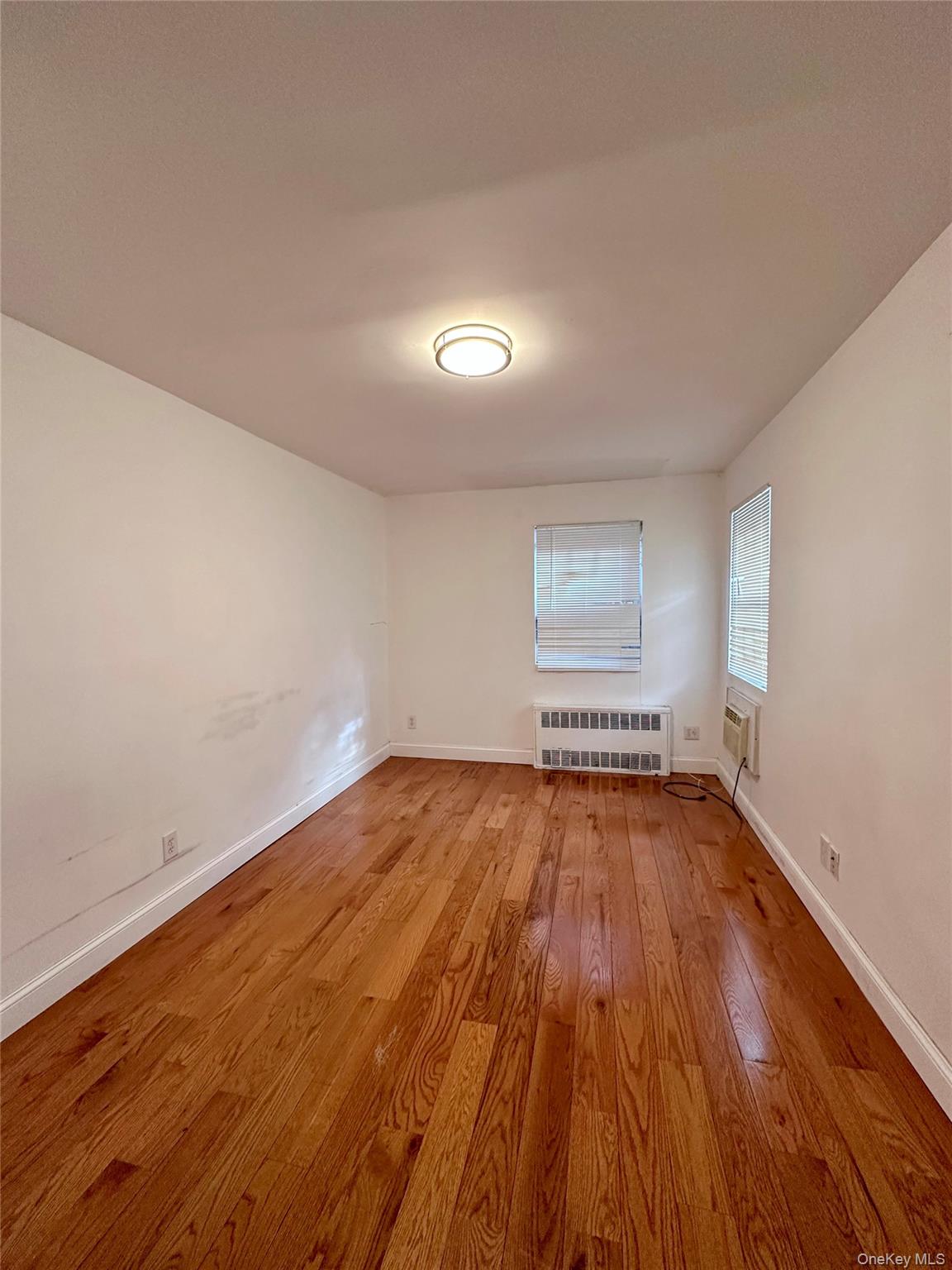 #6 photo, 6935 222nd Street, Oakland Gardens , NY 11364