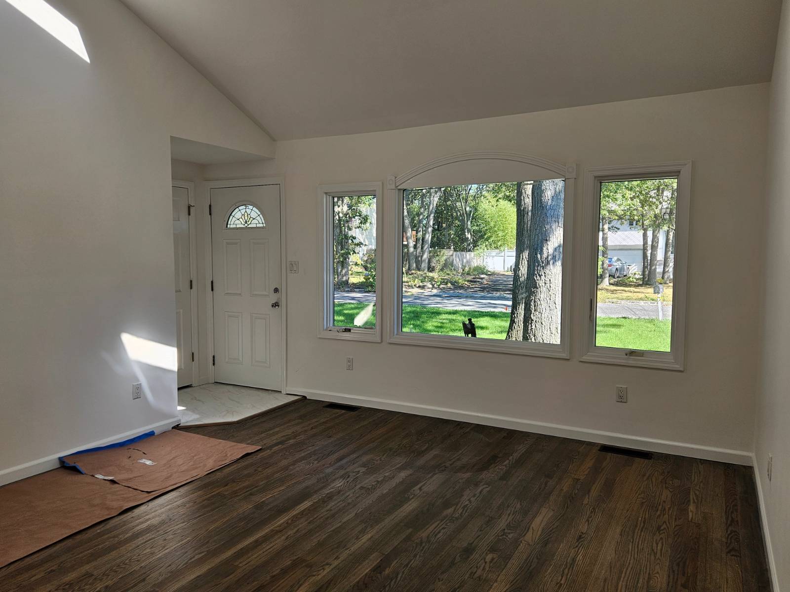 #4 photo, 200 CENTRAL AVE, Bohemia , NY 11716