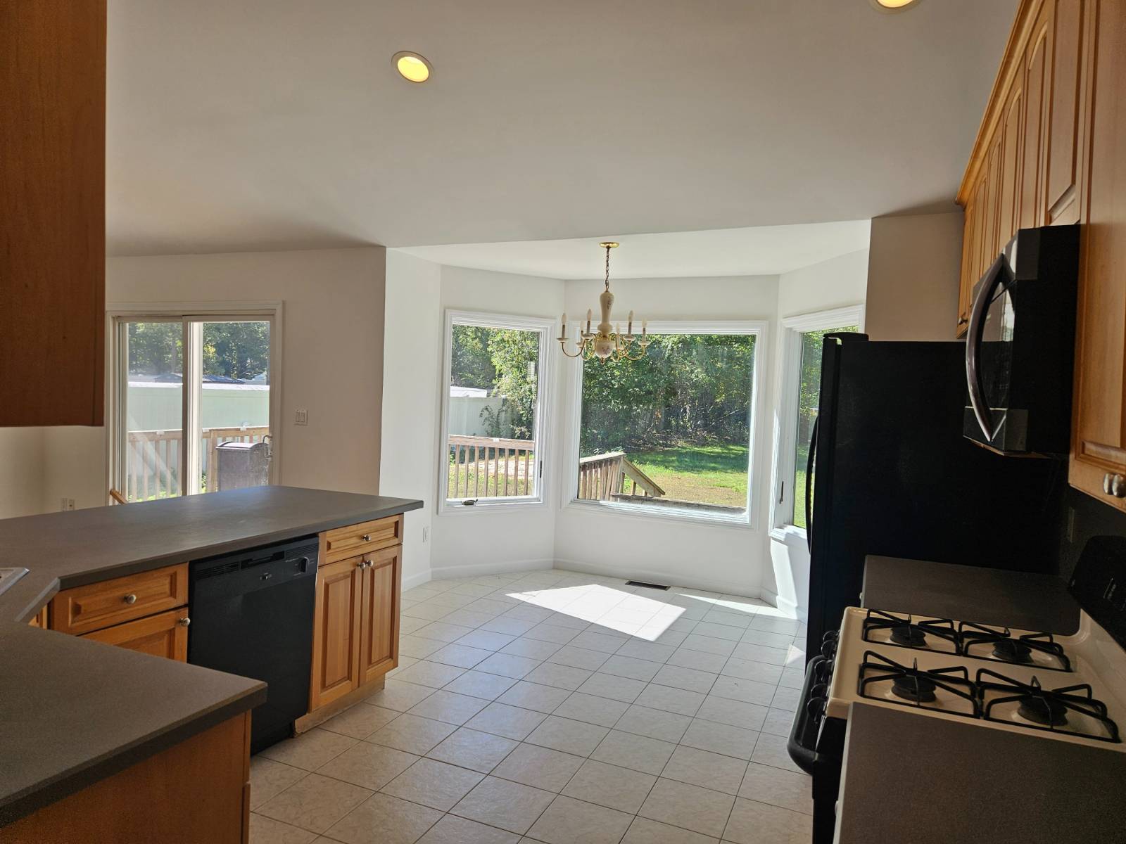 #7 photo, 200 CENTRAL AVE, Bohemia , NY 11716