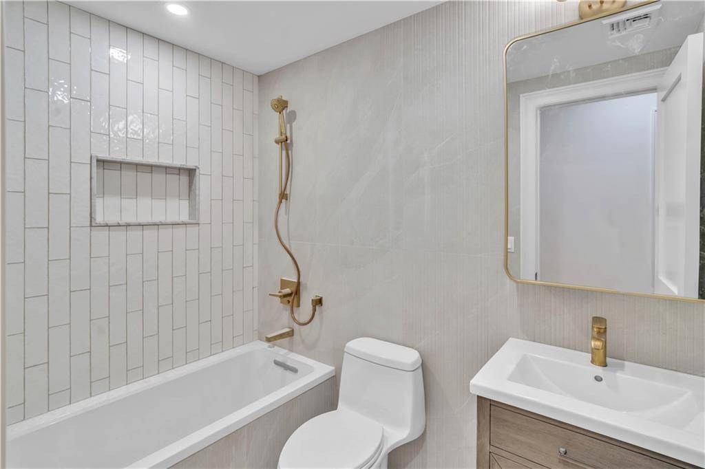 #17 photo, 372 92nd St, #1B, ब्रुकलीन Bay Ridge , NY 11209