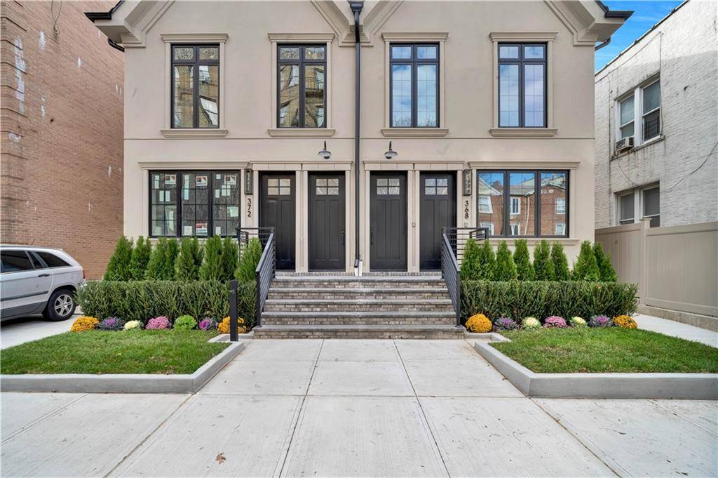 #3 photo, 372 92nd St, #1B, ब्रुकलीन Bay Ridge , NY 11209