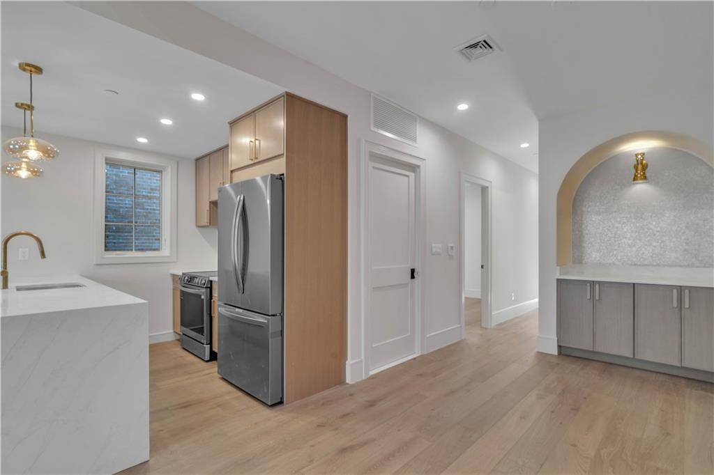 #5 photo, 372 92nd St, #2B, ब्रुकलीन Fort Hamilton , NY 11209