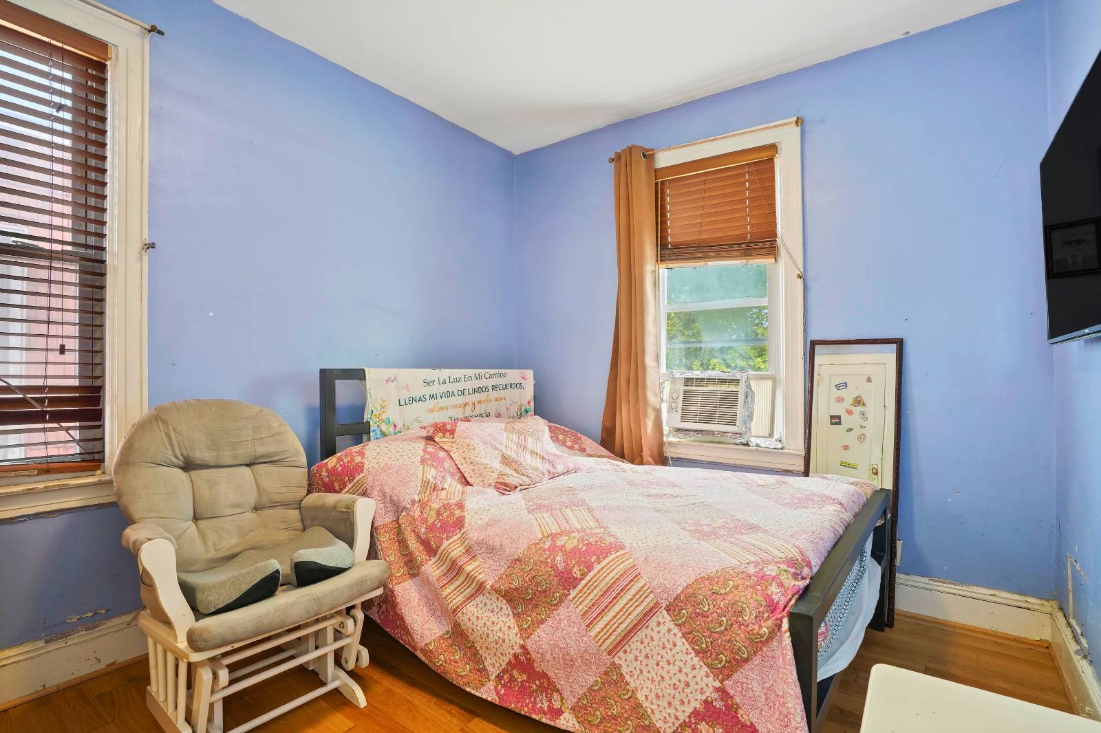 #13 photo, 5911 Fresh Pond Rd, Maspeth , NY 11378