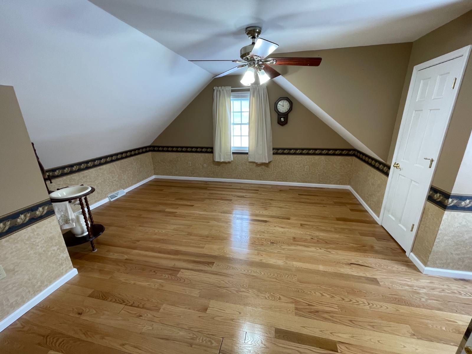 #56 photo, 382 Old Rd, Cropseyville , NY 12052