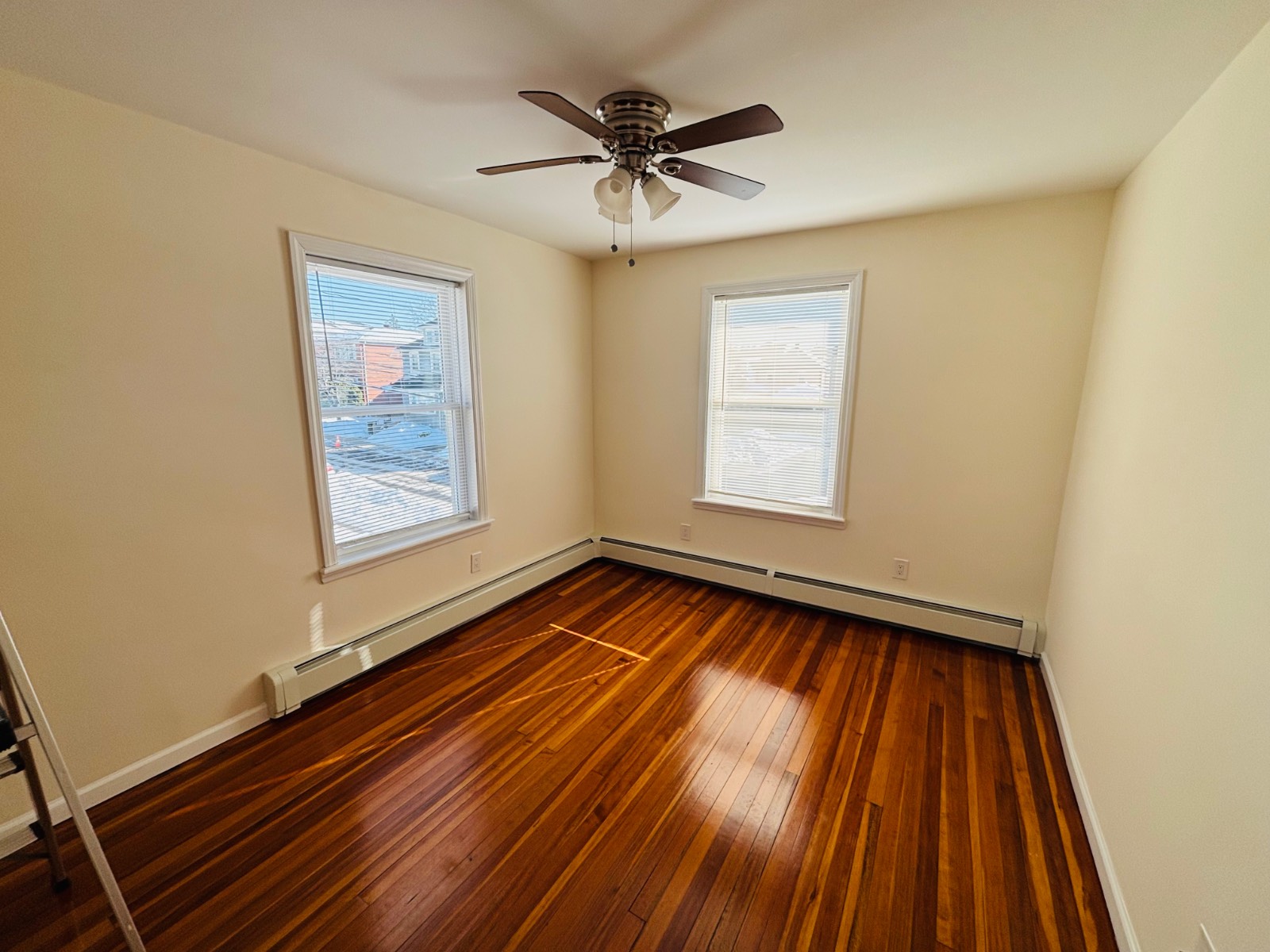 #11 photo, 27 1ST, Glen Cove , NY 11542