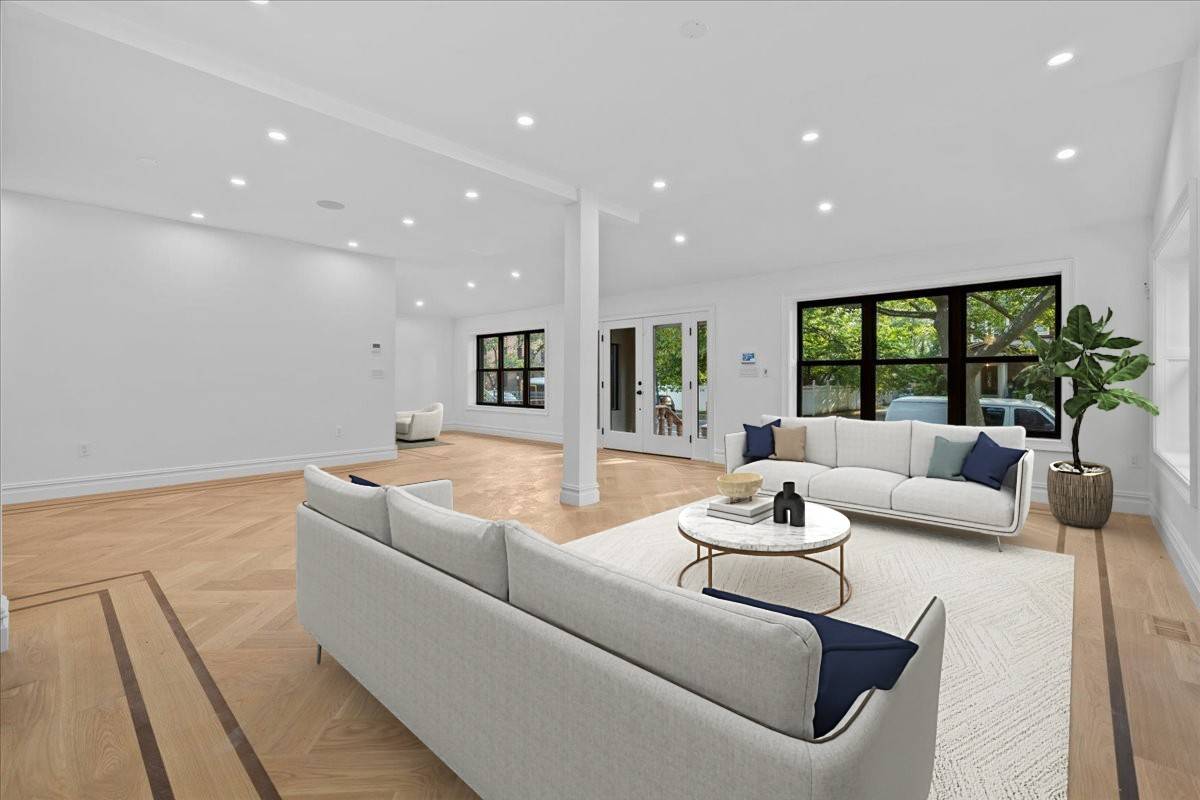 #10 photo, 2729 Bedford Ave, DITMAS PARK , NY 11210