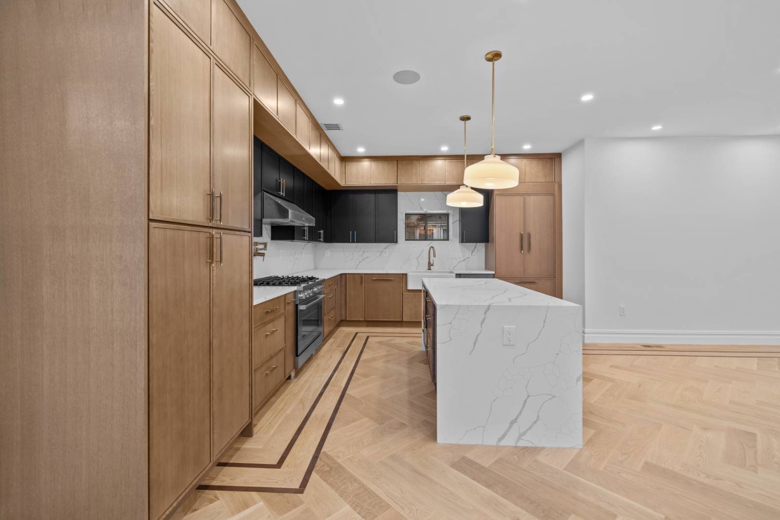 #6 photo, 2729 Bedford Ave, DITMAS PARK , NY 11210