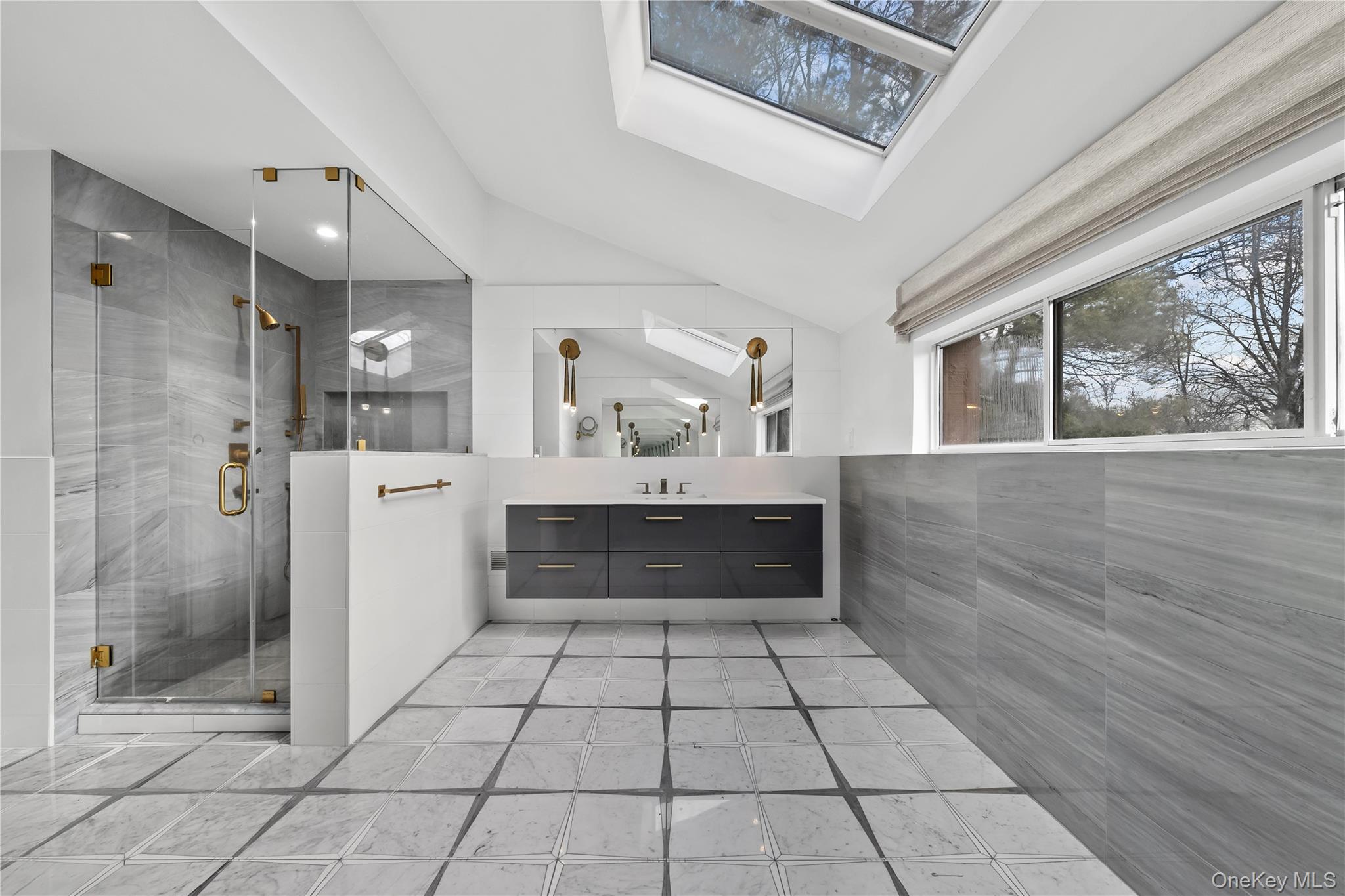 #18 photo, 1 Yale Drive, Manhasset , NY 11030