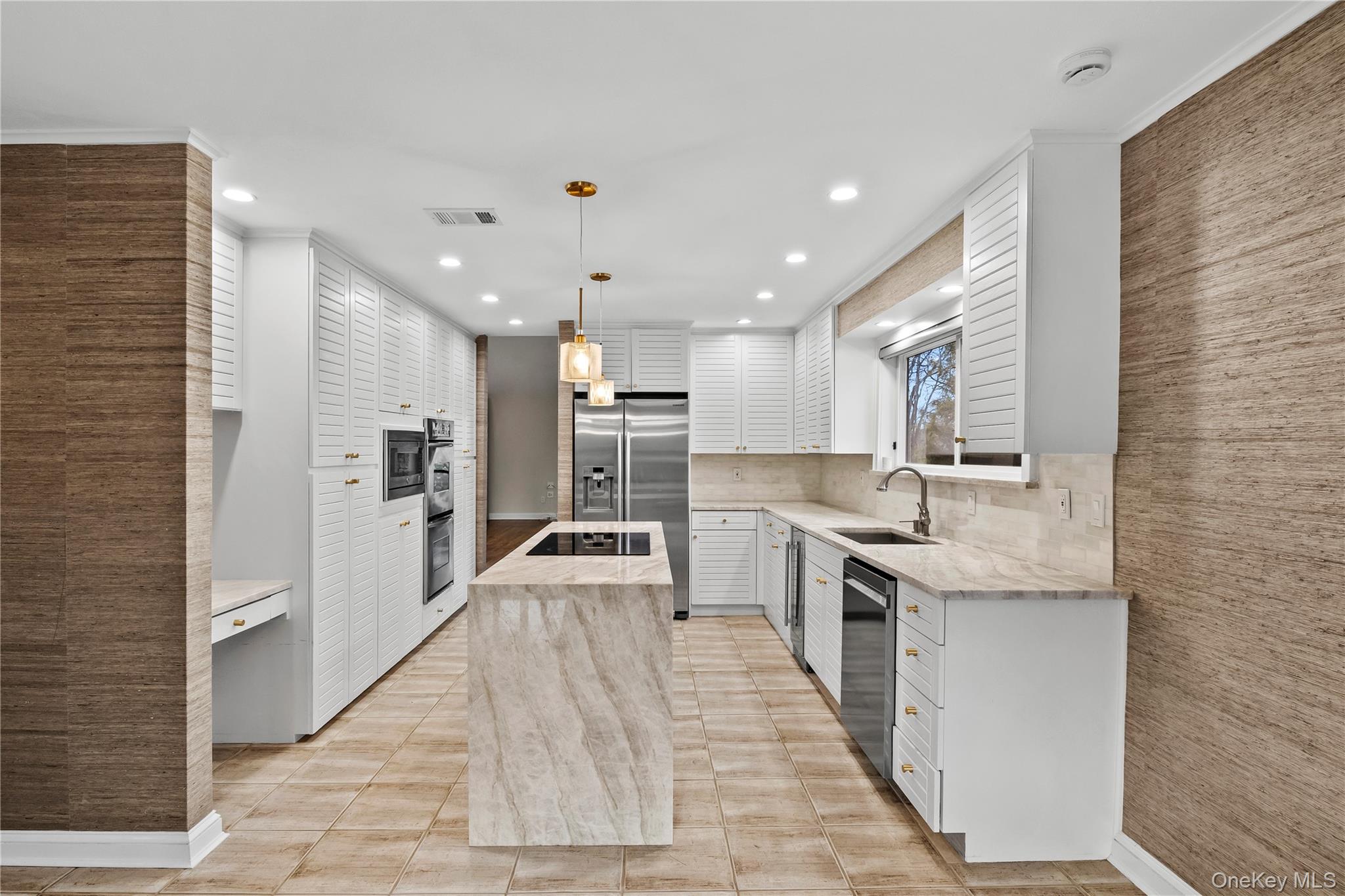 #6 photo, 1 Yale Drive, Manhasset , NY 11030