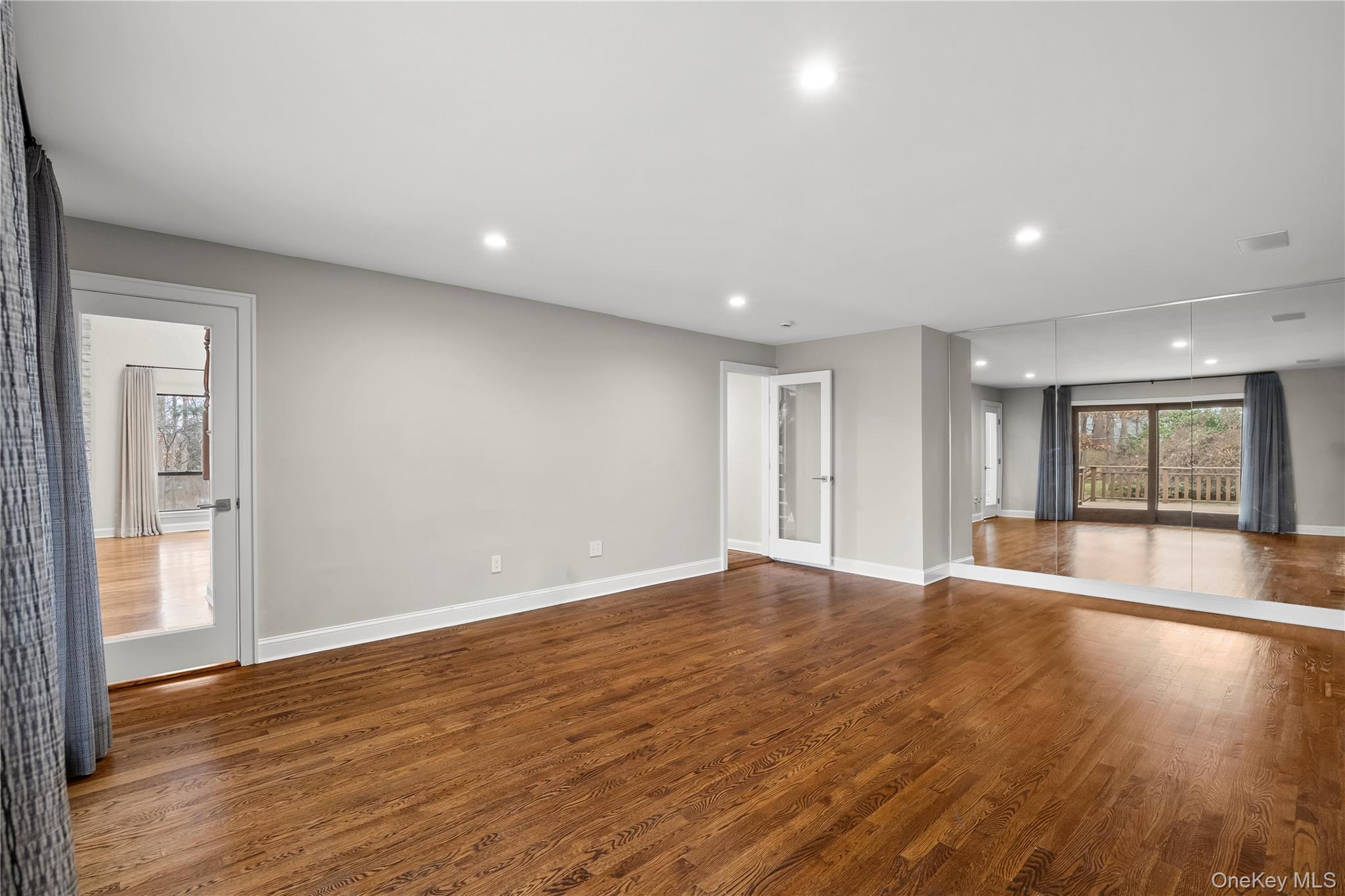 #8 photo, 1 Yale Drive, Manhasset , NY 11030