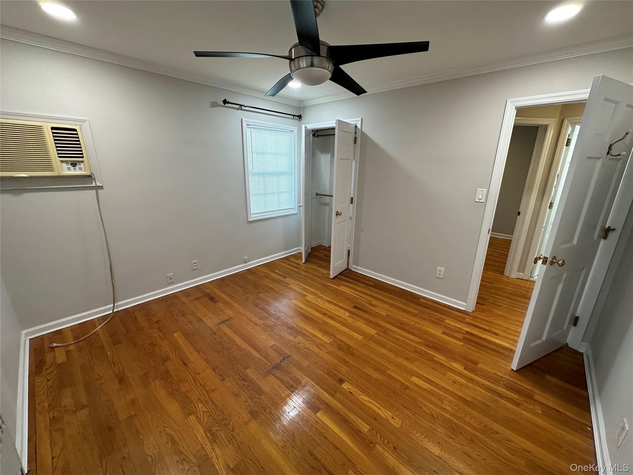 #12 photo, 75 Cornwell Avenue, Williston Park , NY 11596