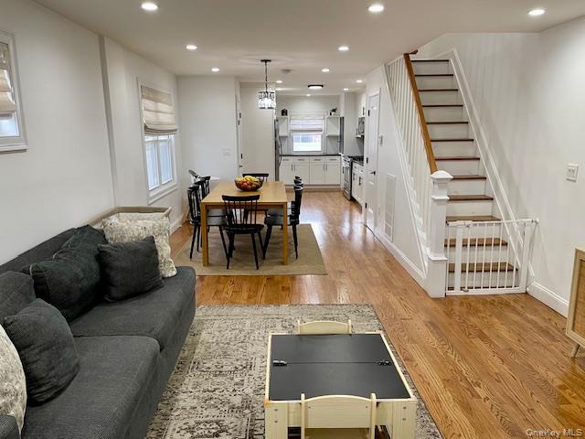 #2 photo, 117-16 205th Street, קווינס Saint Albans , NY 11412