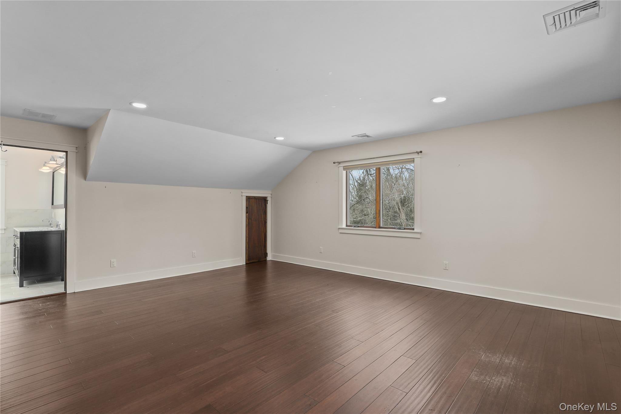 #13 photo, 600 Cantitoe Street, Bedford , NY 10506