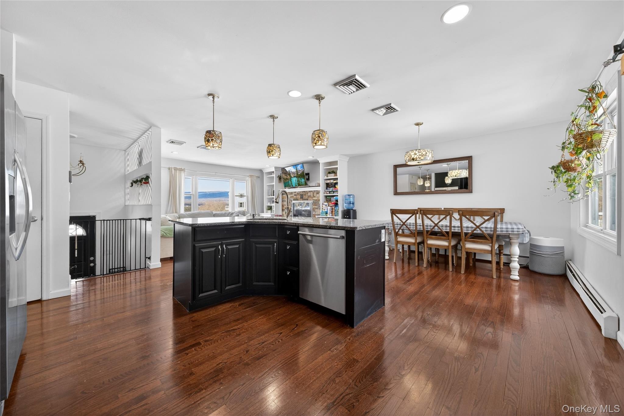 #15 photo, 1076 Hoagerburgh Road, 뉴욕주 Wallkill , NY 12589