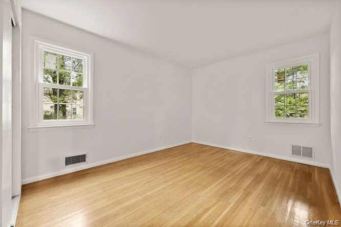 #12 photo, 93 Seton Drive, New Rochelle , NY 10804