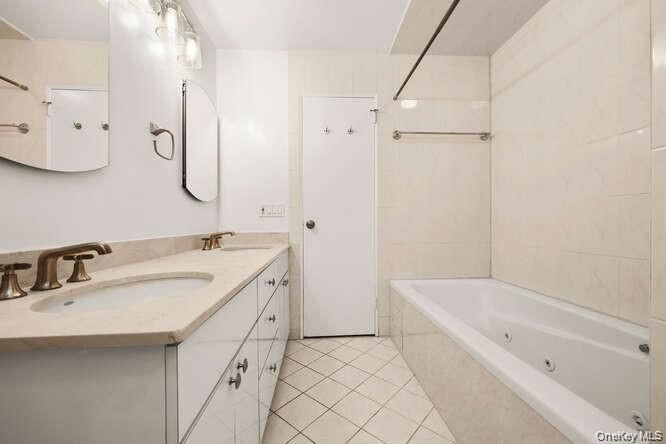 #18 photo, 93 Seton Drive, New Rochelle , NY 10804