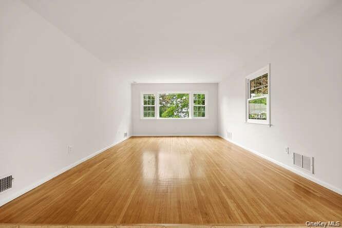 #5 photo, 93 Seton Drive, New Rochelle , NY 10804