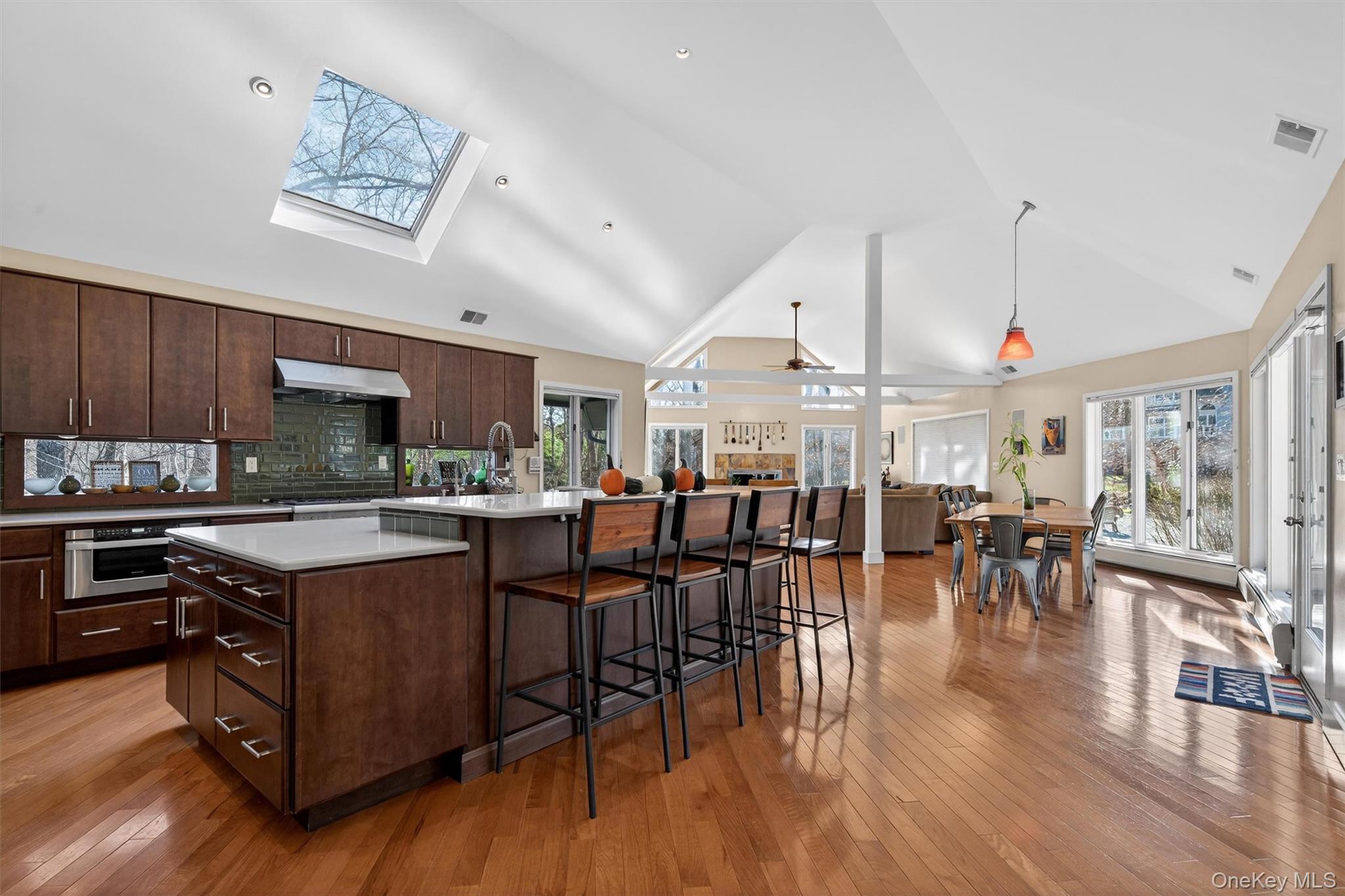 #10 photo, 13 Zeck Court, Montebello , NY 10901