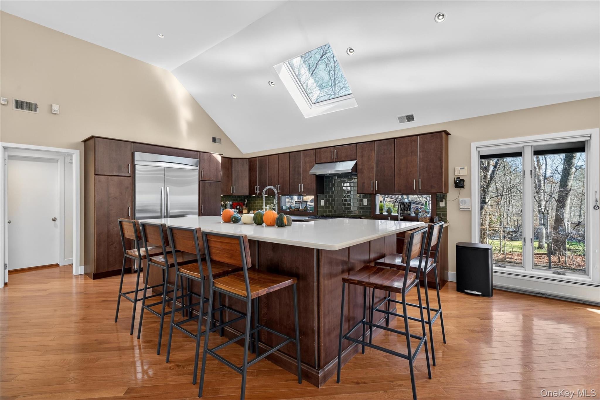 #11 photo, 13 Zeck Court, Montebello , NY 10901