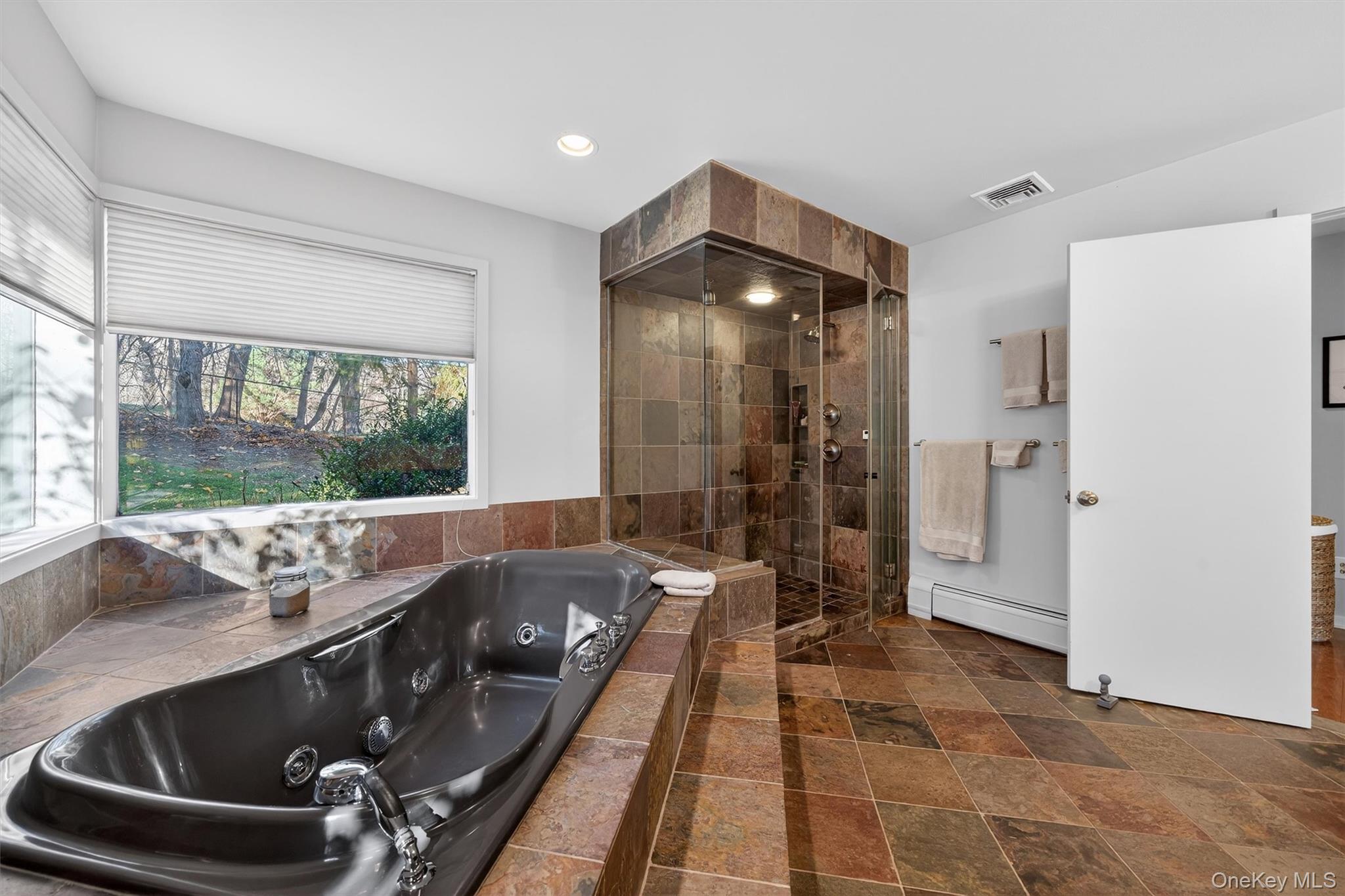 #20 photo, 13 Zeck Court, Montebello , NY 10901