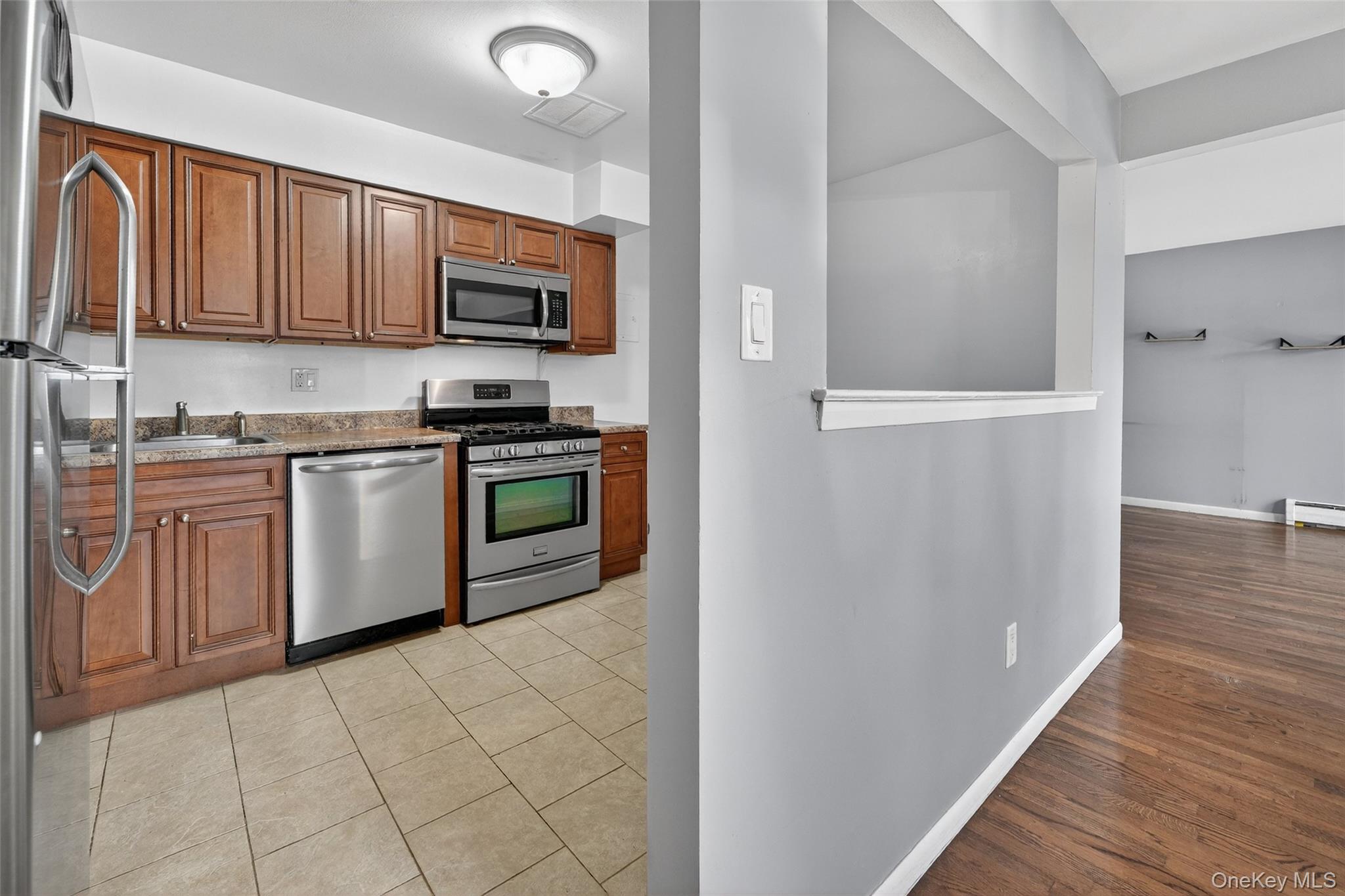 #14 photo, 9 Charles Lane, Pomona , NY 10970