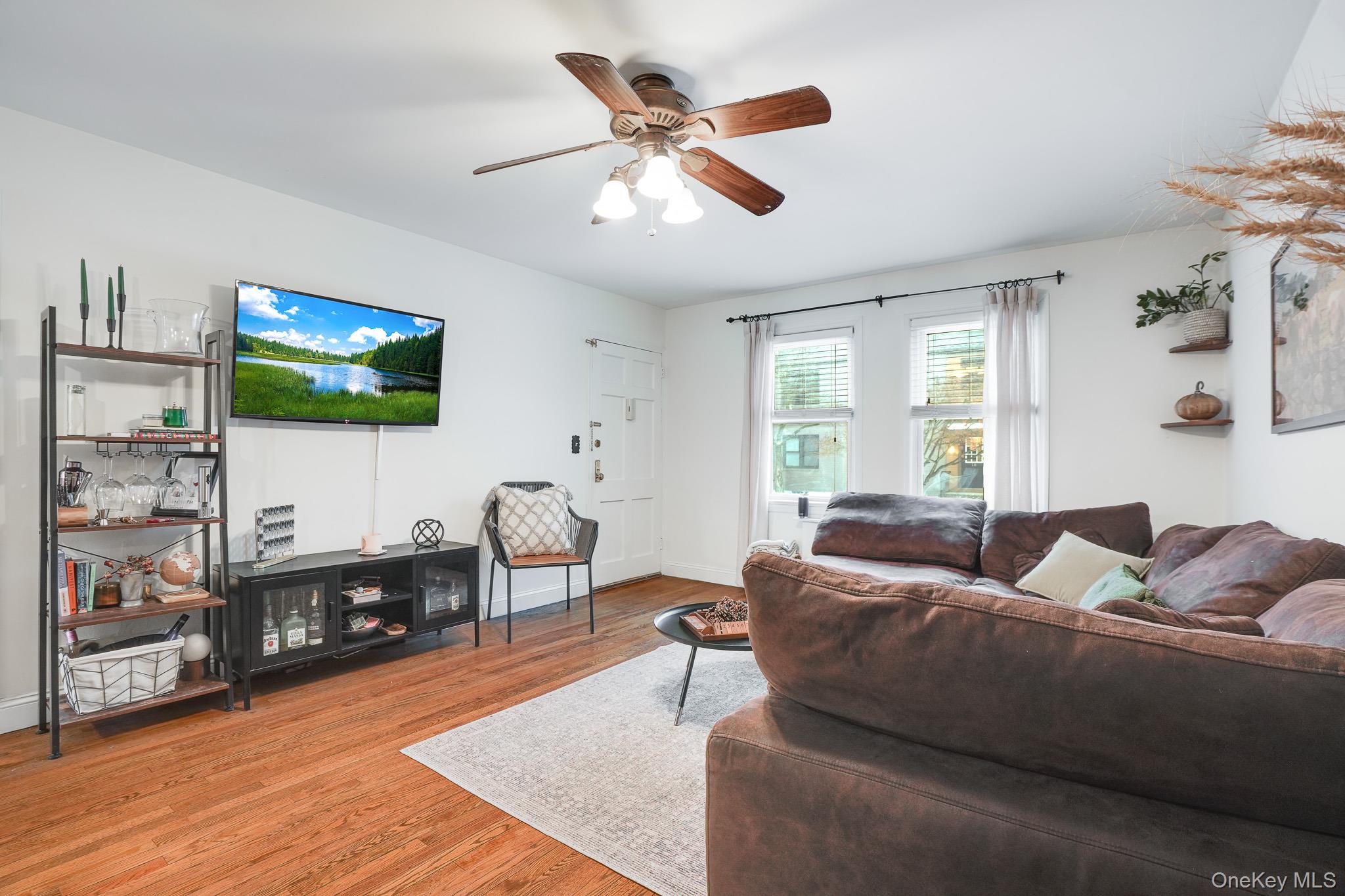 #10 photo, 10 Tappan Landing, Tarrytown , NY 10591