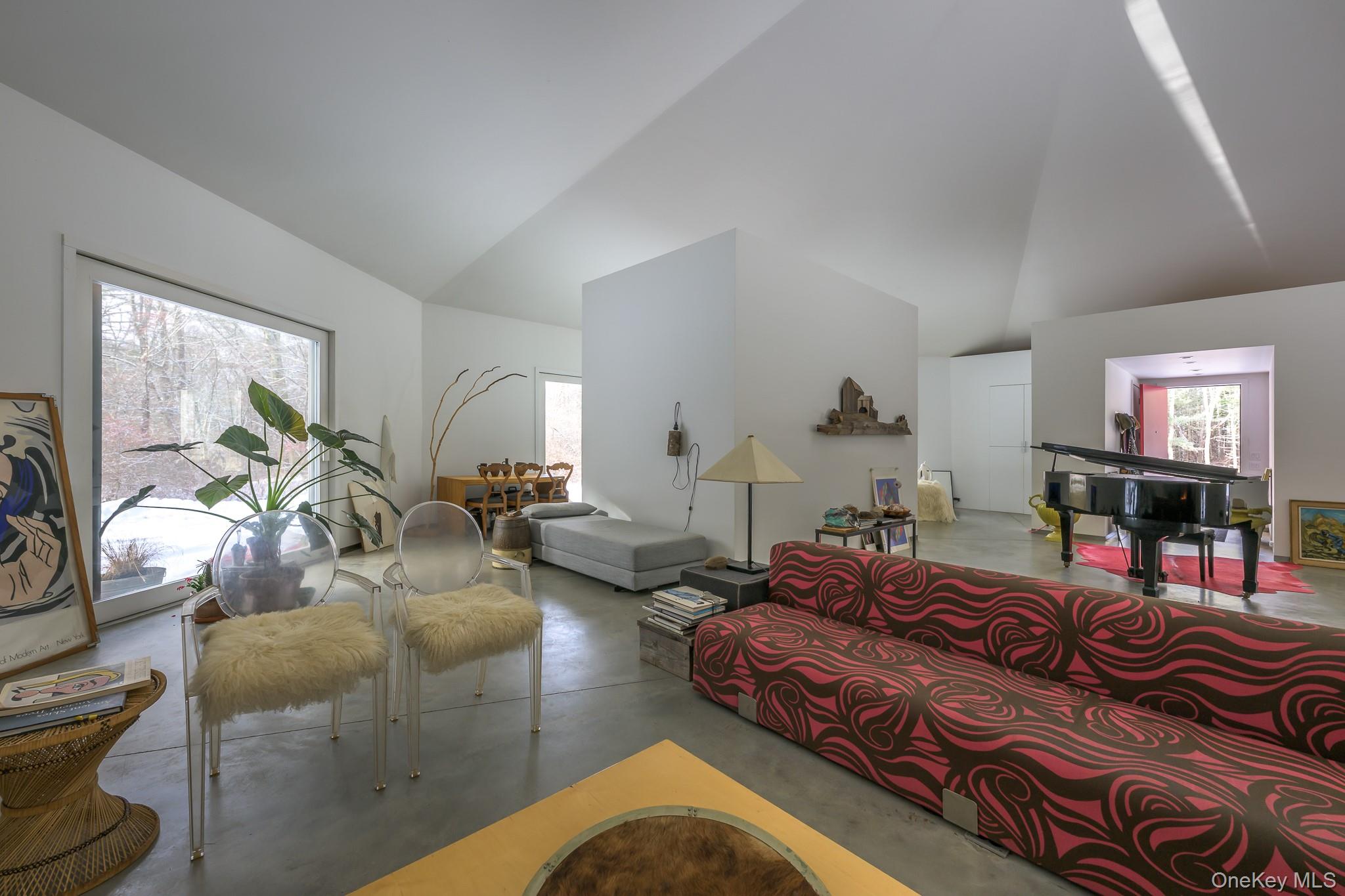 #8 photo, 401 Collins Street, Hillsdale , NY 12529