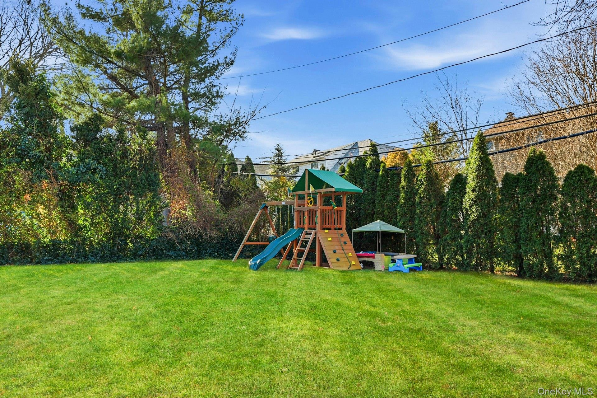 #20 photo, 47 Birch Street, Port Washington , NY 11050