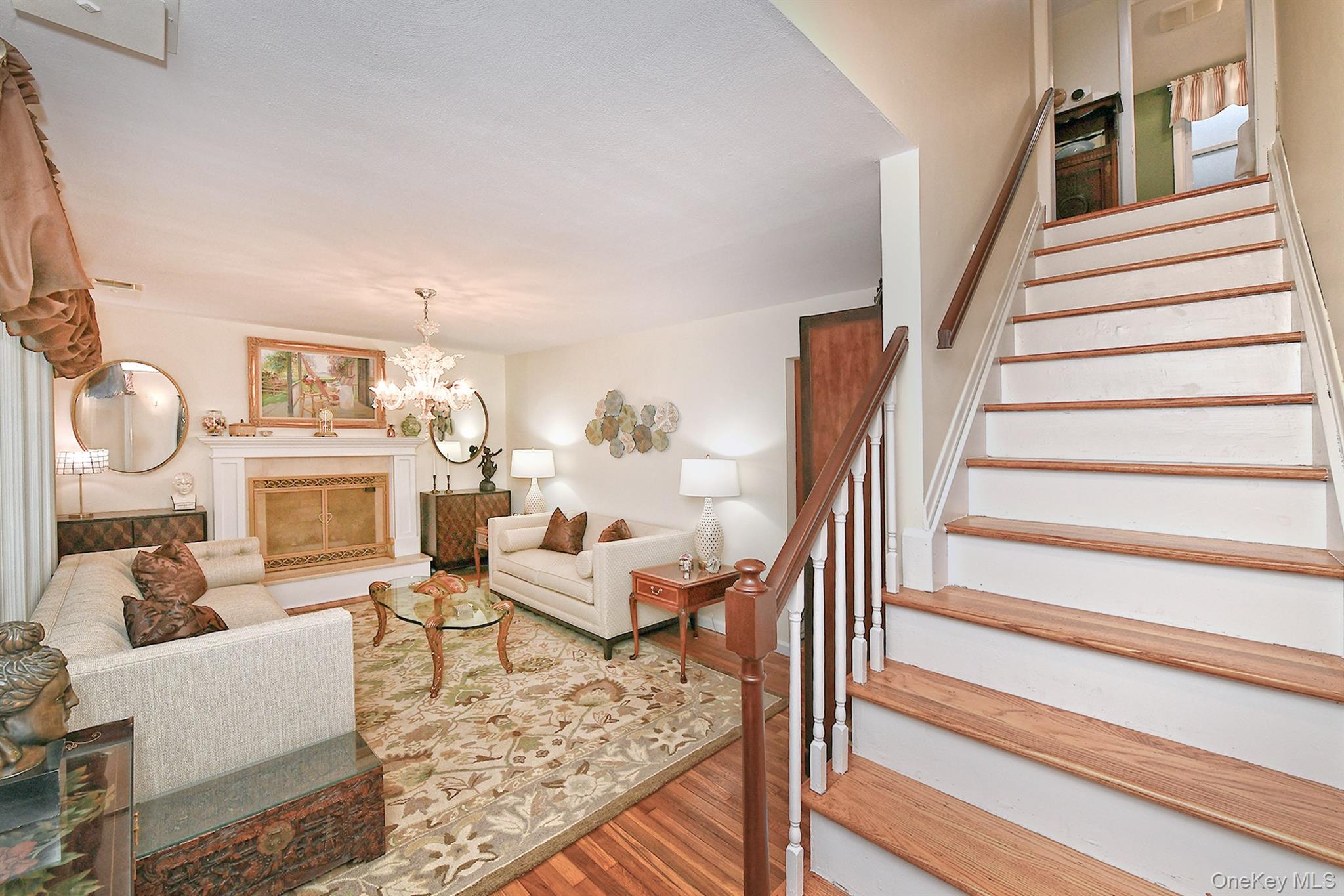 #3 photo, 257 Melville Road, South Huntington , NY 11746