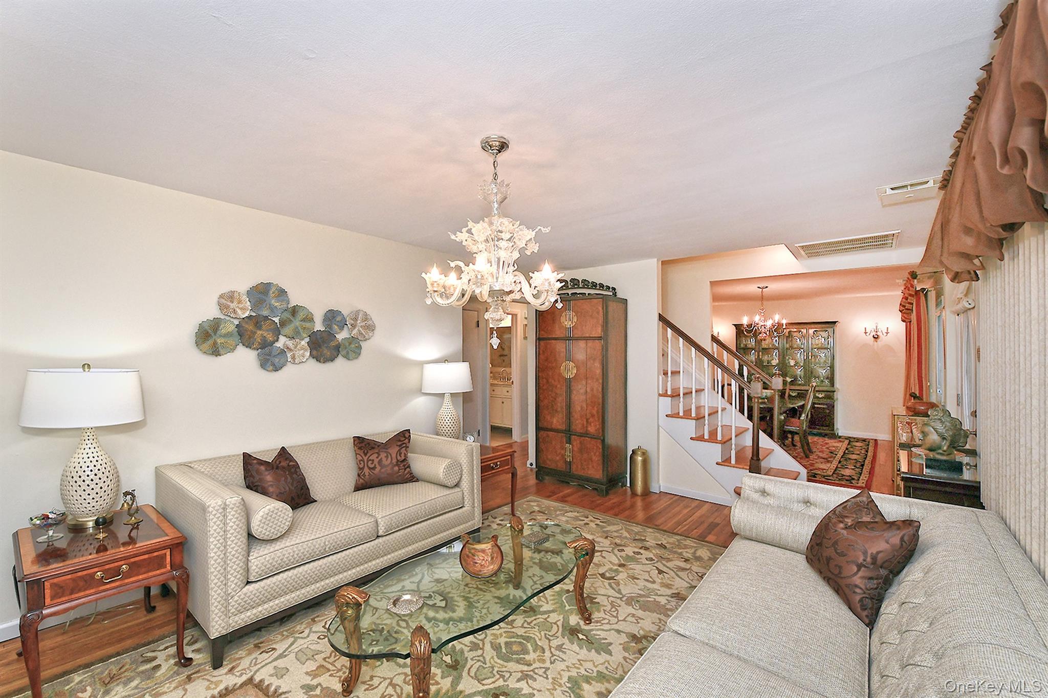 #6 photo, 257 Melville Road, South Huntington , NY 11746