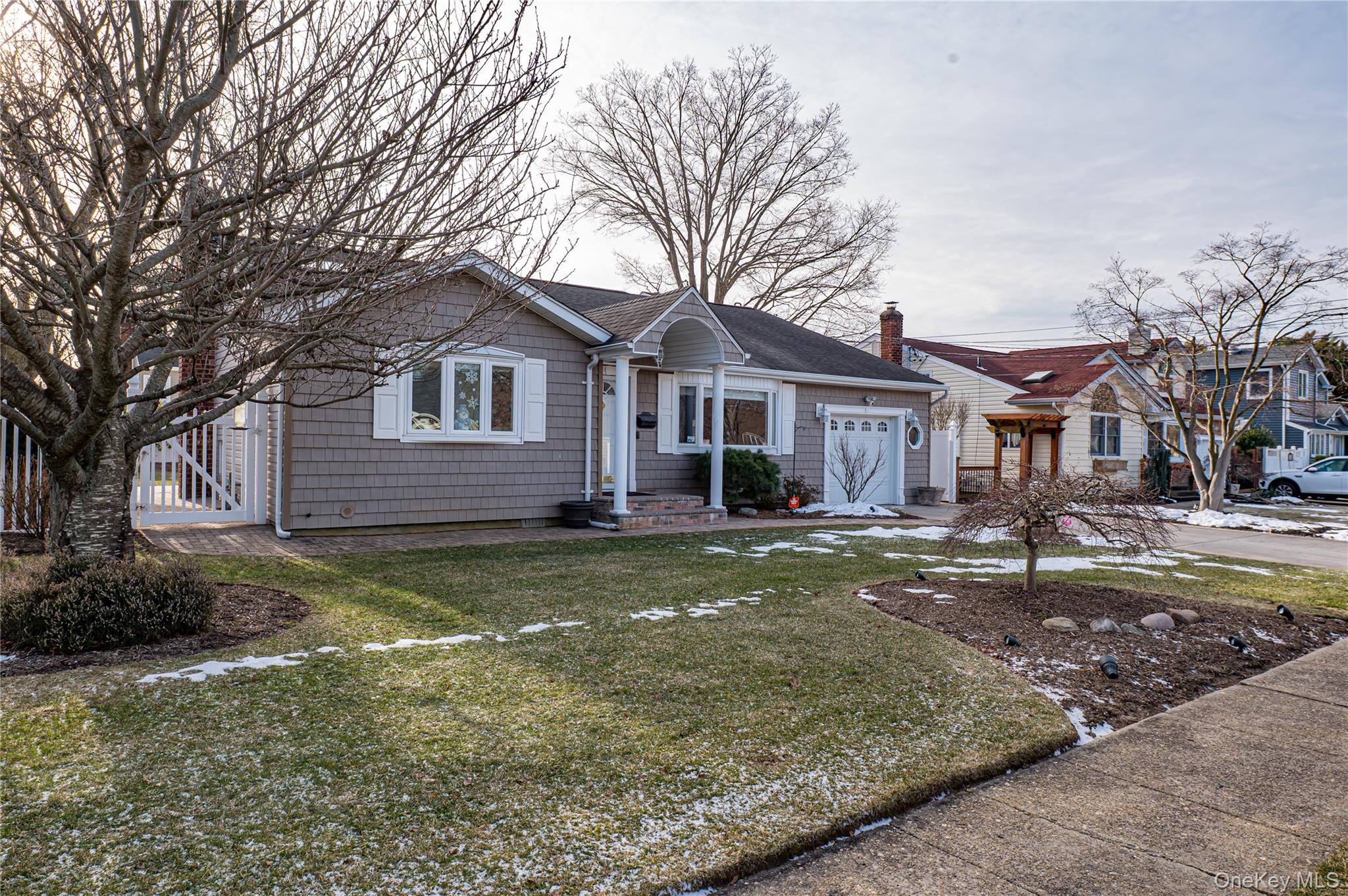 #1 photo, 12 Ida Lane, North Babylon , NY 11703