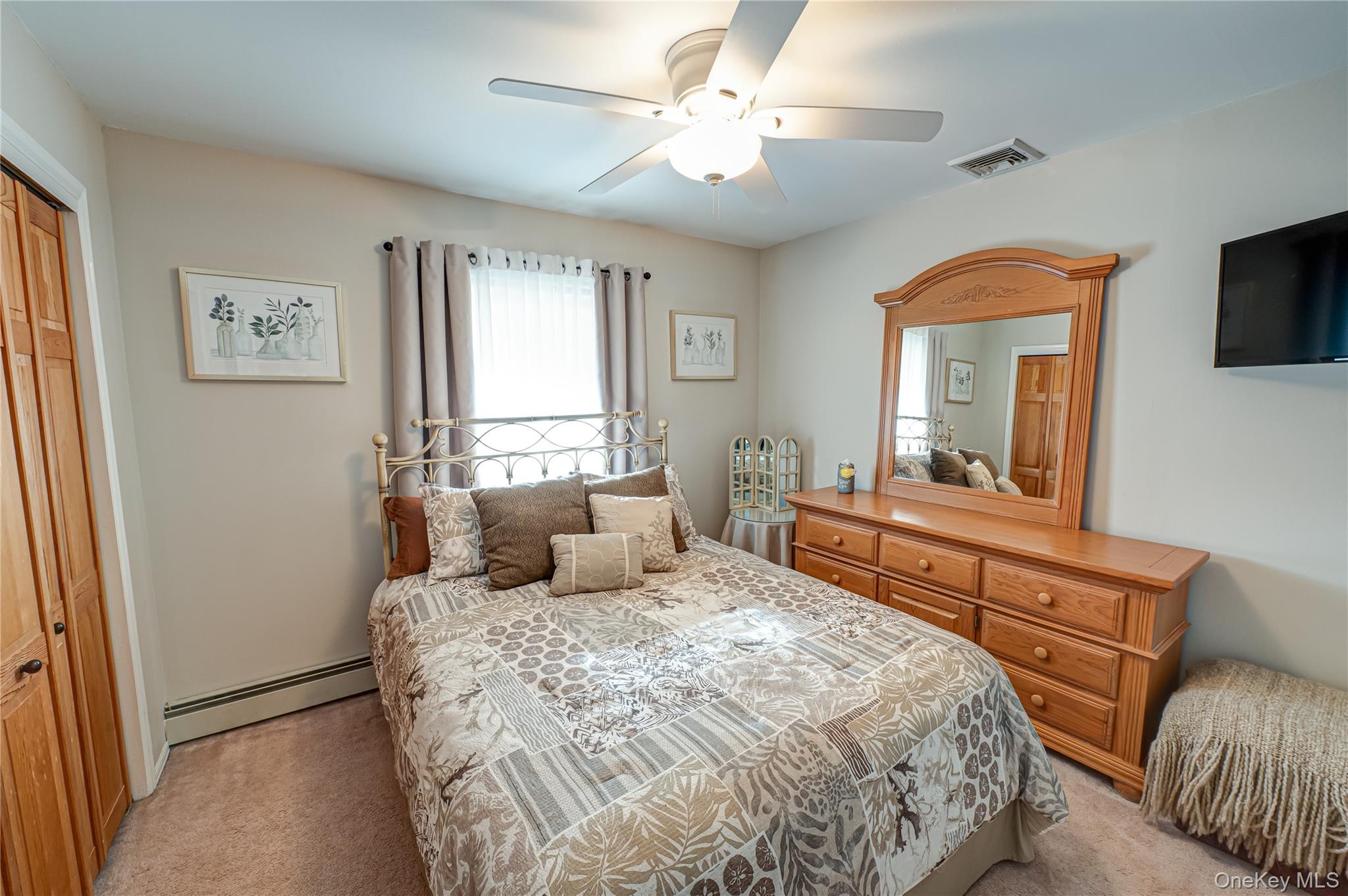 #13 photo, 12 Ida Lane, North Babylon , NY 11703