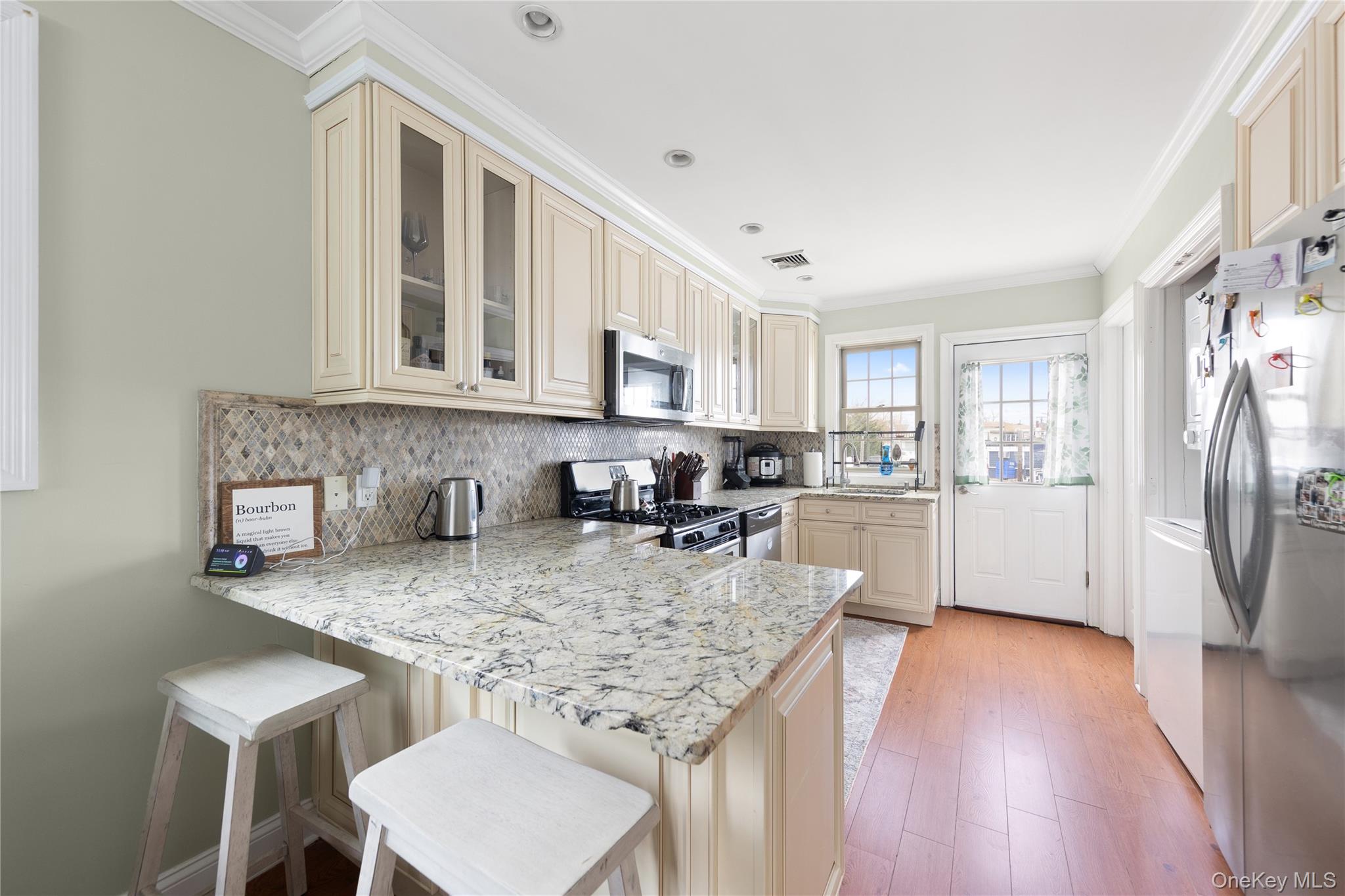 #4 photo, 1137 Washington Place, מחוז נסאו Baldwin , NY 11510