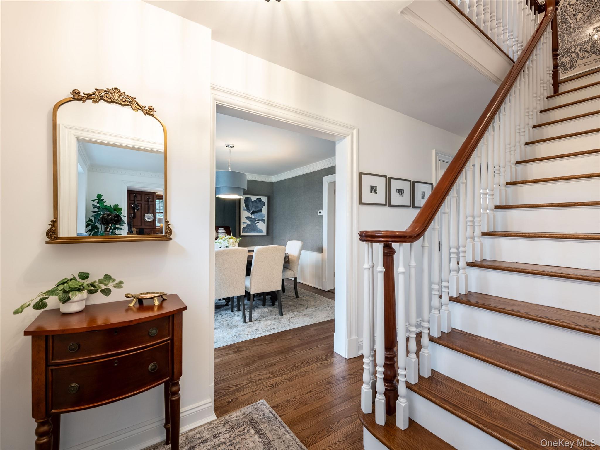 #2 photo, 126 Northwoods Road, Manhasset , NY 11030