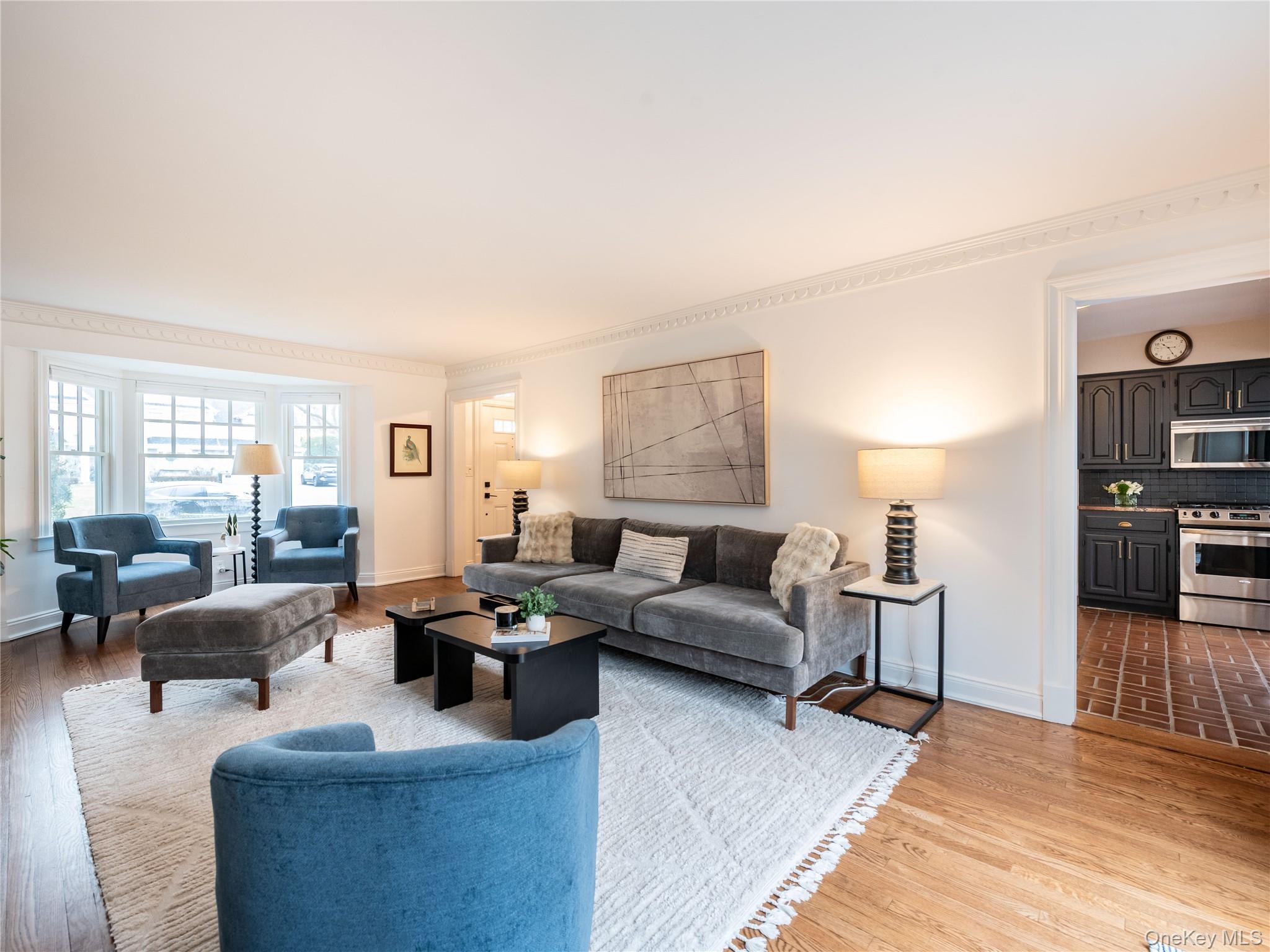 #4 photo, 126 Northwoods Road, Manhasset , NY 11030