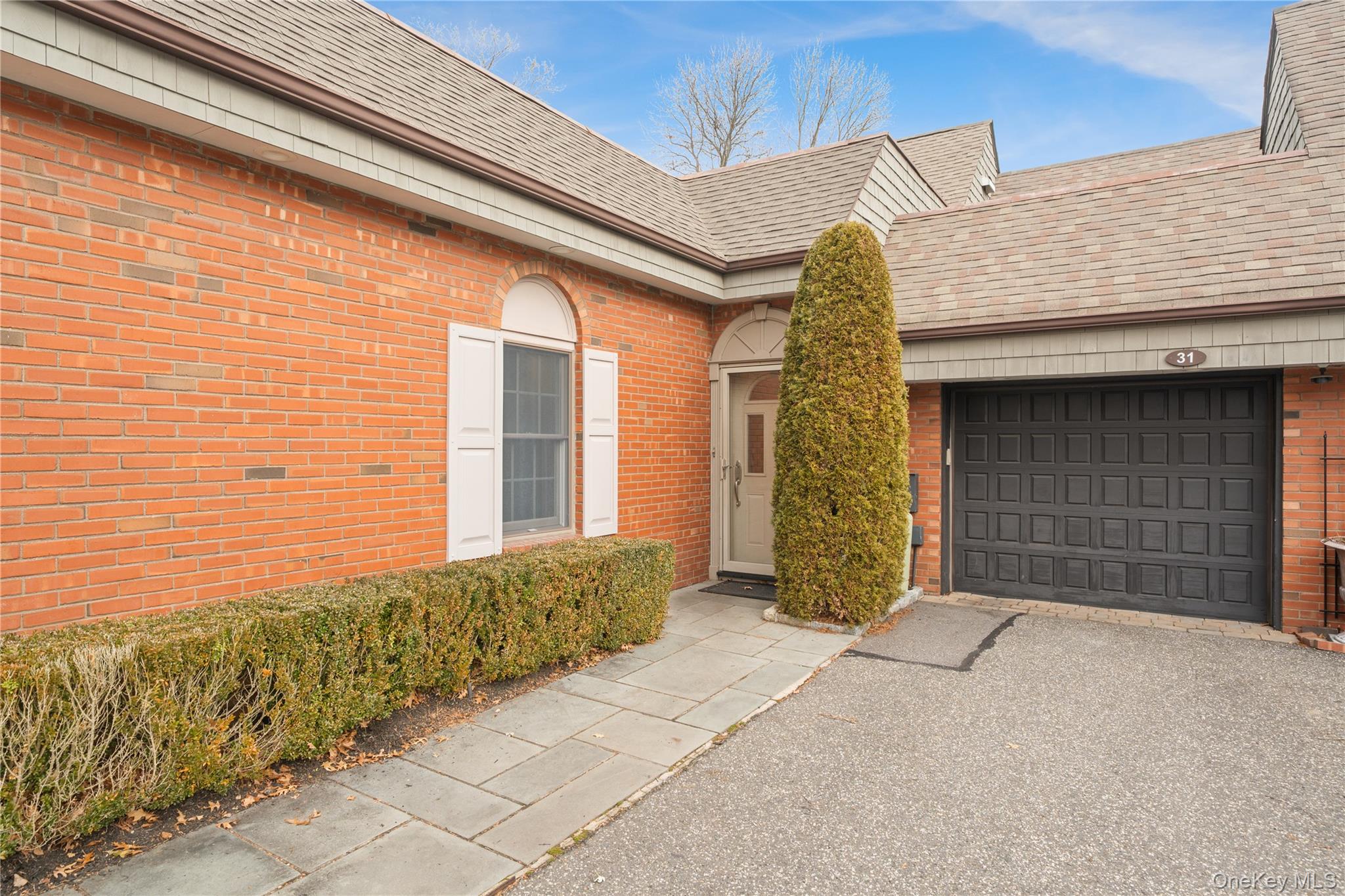 #2 photo, 31 Admirals Drive, सफ़ोक काउंटी Bay Shore , NY 11706