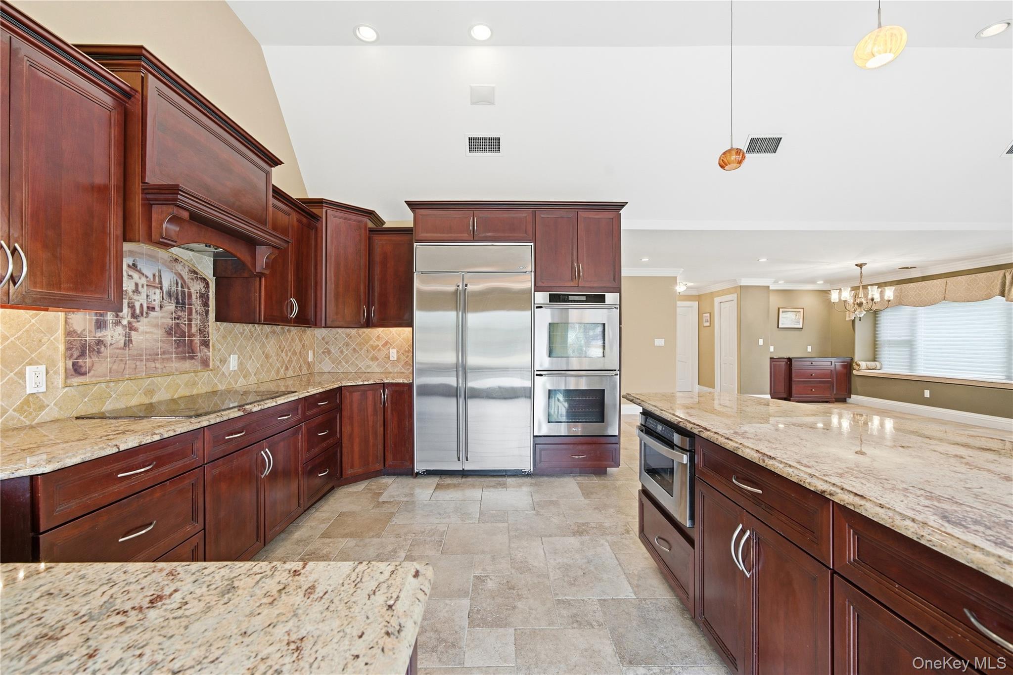 #20 photo, 31 Admirals Drive, सफ़ोक काउंटी Bay Shore , NY 11706