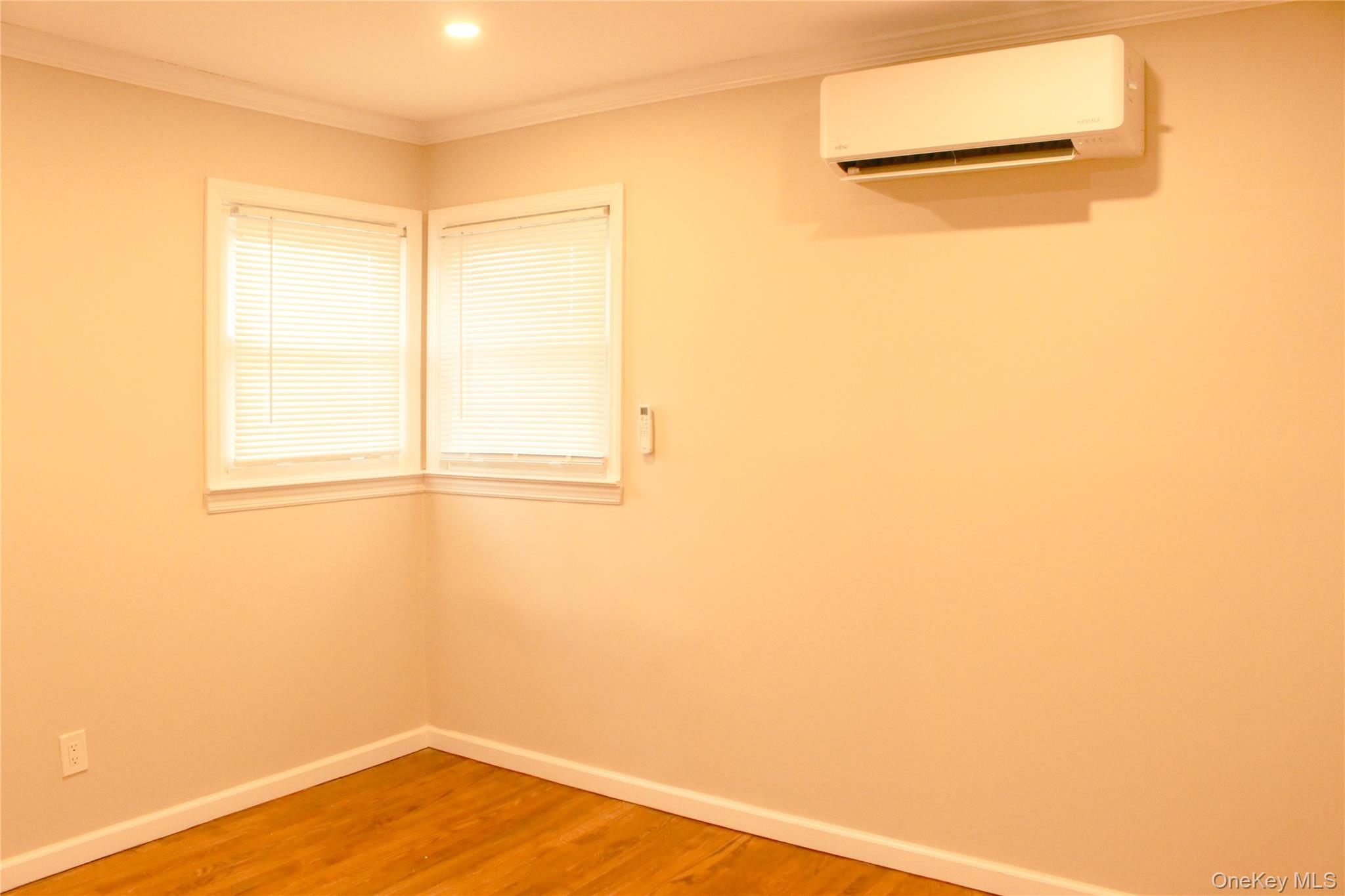 #19 photo, 121 Nassau Boulevard, West Hempstead , NY 11552