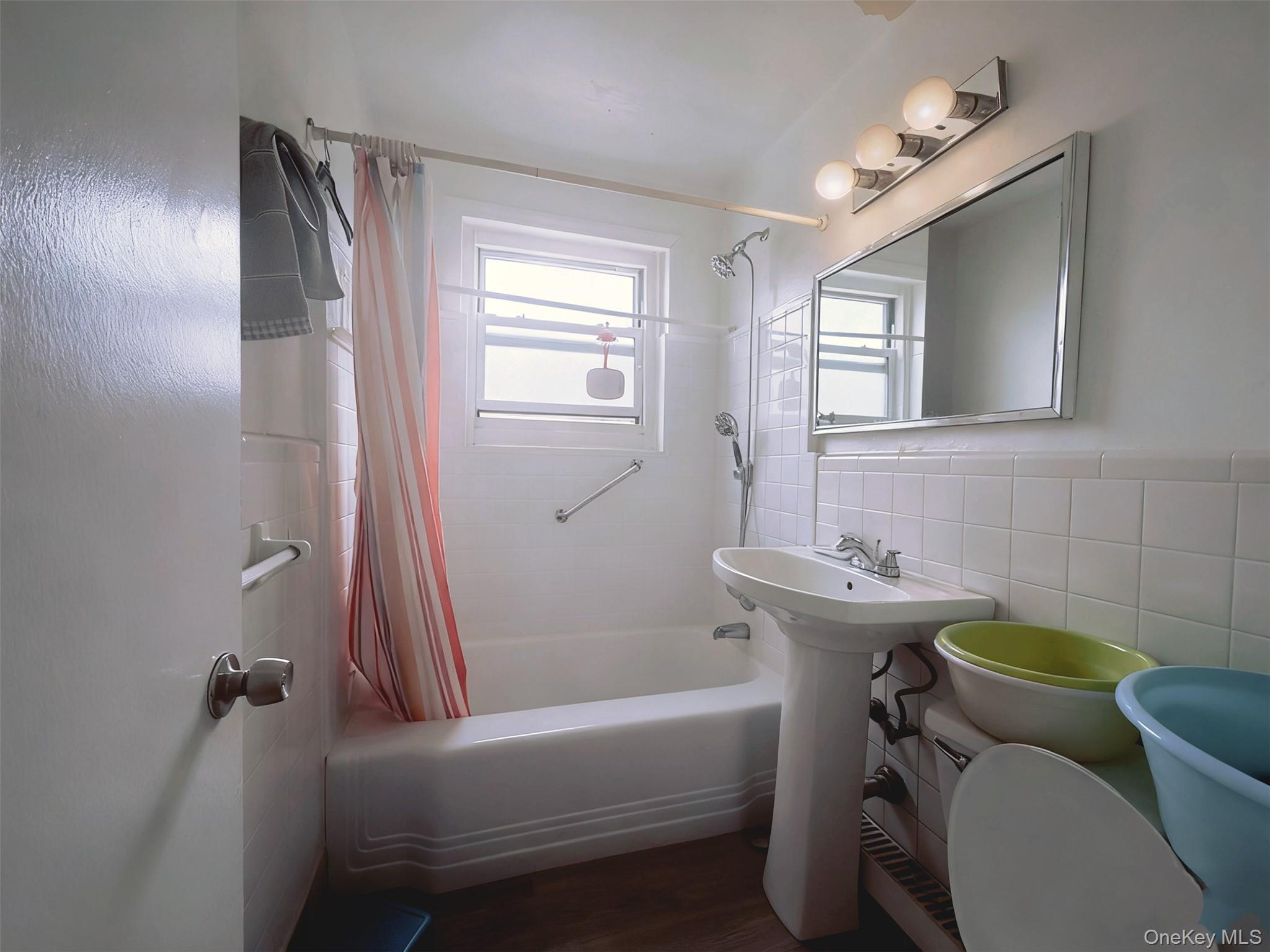 #7 photo, 15223 Jewel Avenue, Flushing , NY 11367